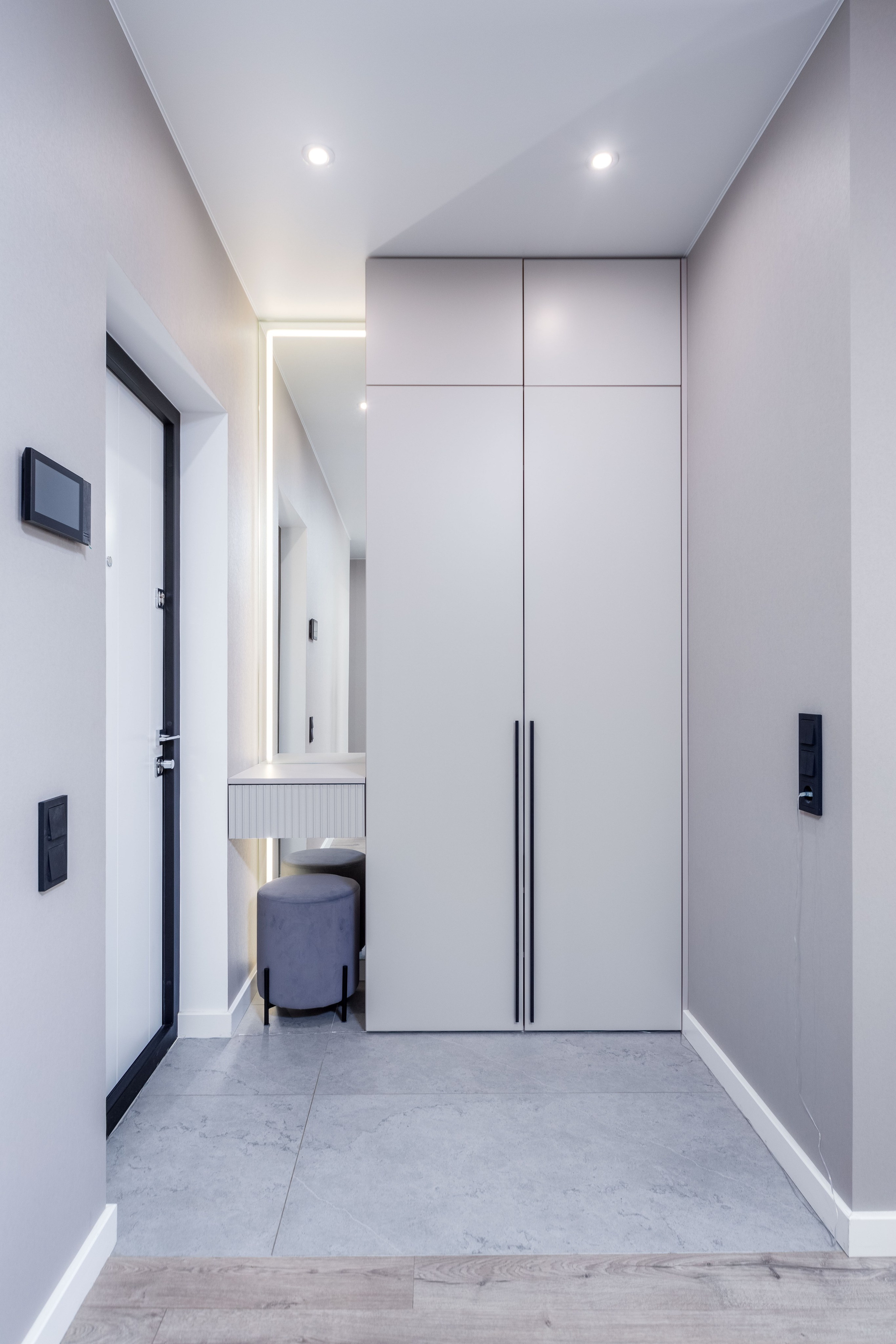 Фото интерьера зоны прихожей в евро-3 квартире в Минск Мир