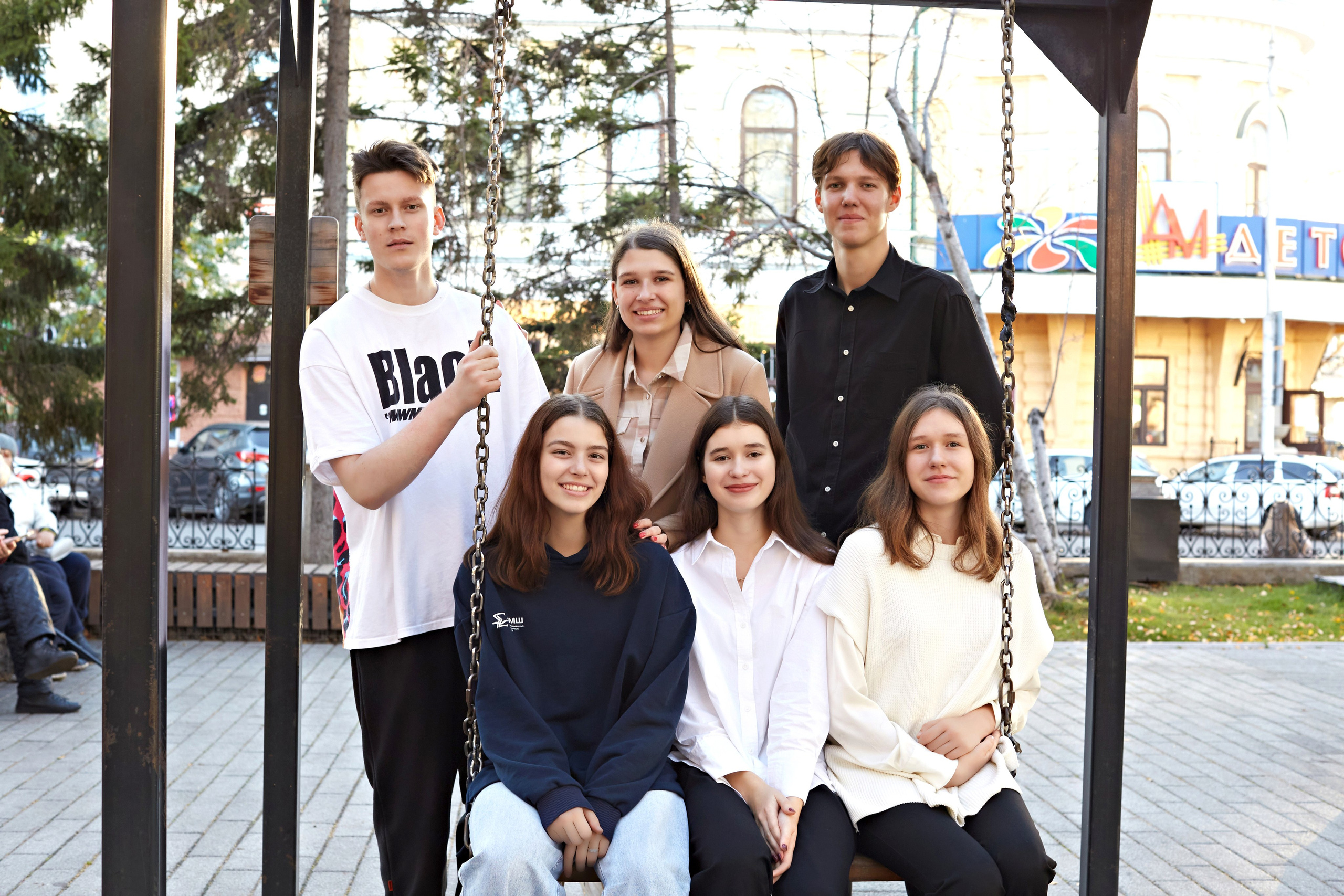 Выпускные альбомы в Красноярске. Студия Колибри