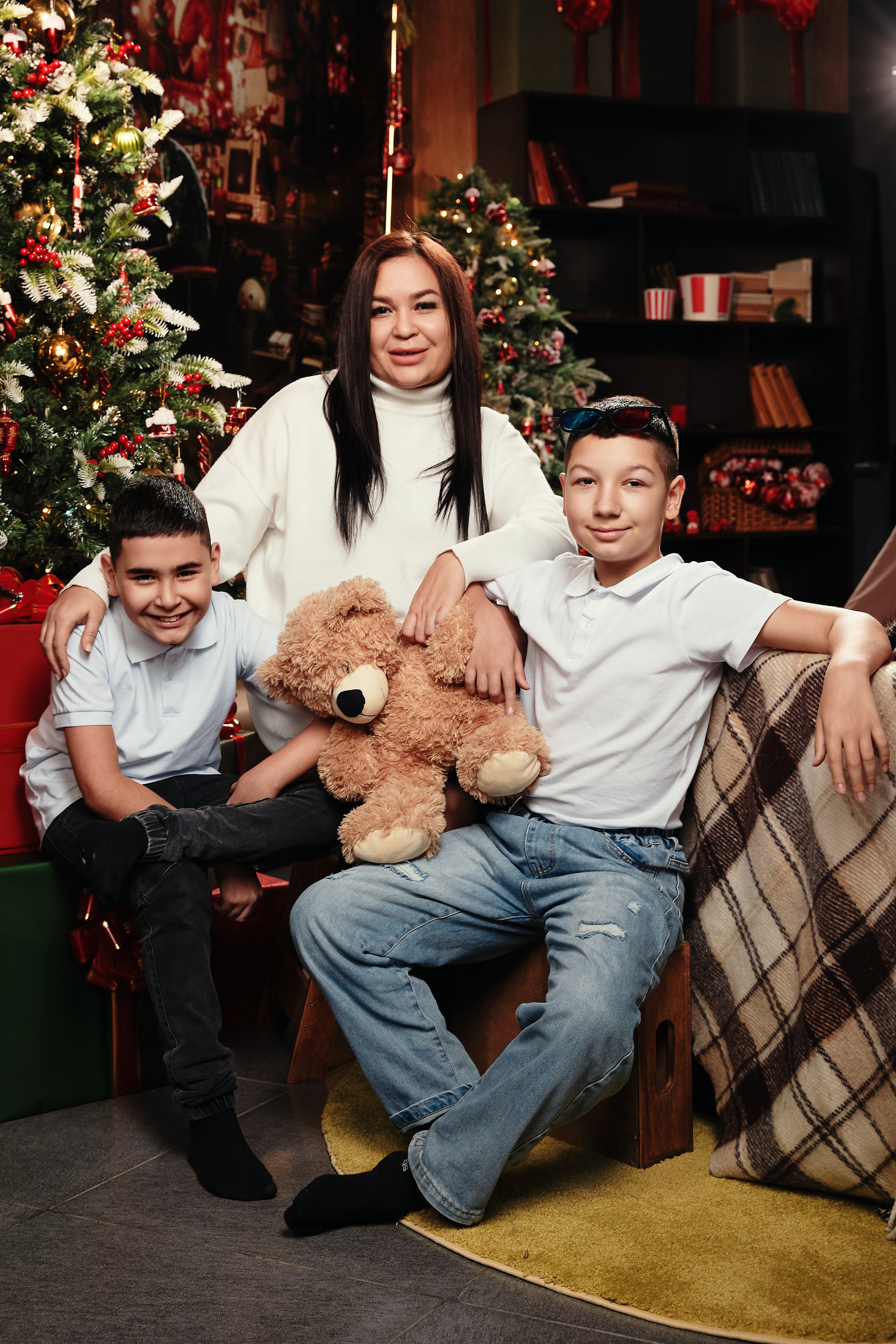 Две семьи под одной крышей