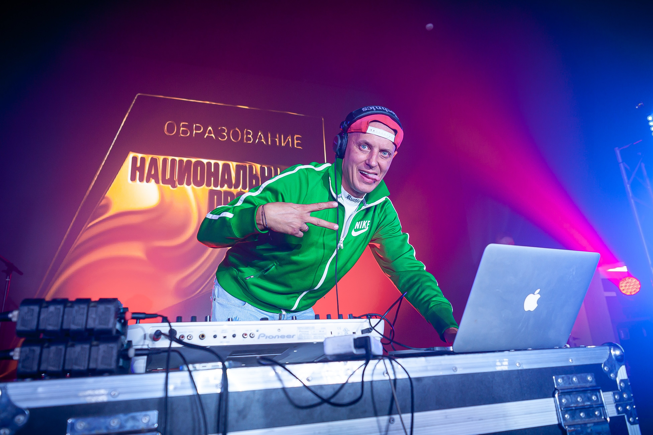 Фотограф Анатолий Гущин