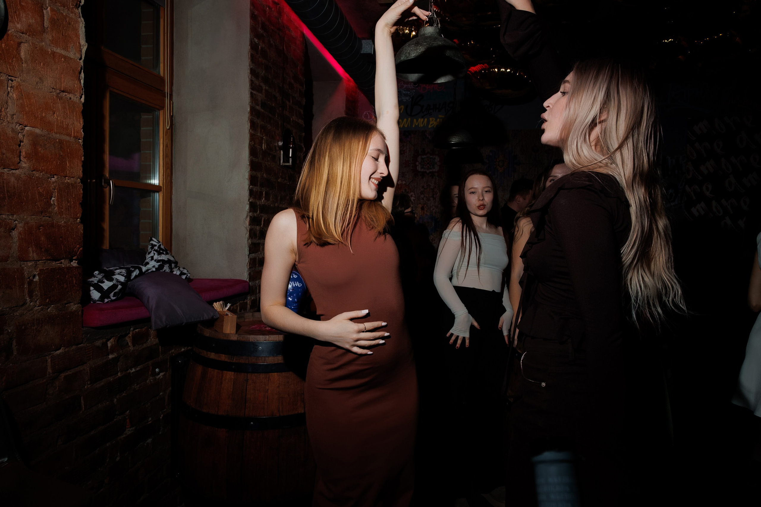 VINOTEKA BAR x MAGAZ. СВОИ. ФОТООТЧЕТЫ-СОБЫТИЯ-МЕСТА