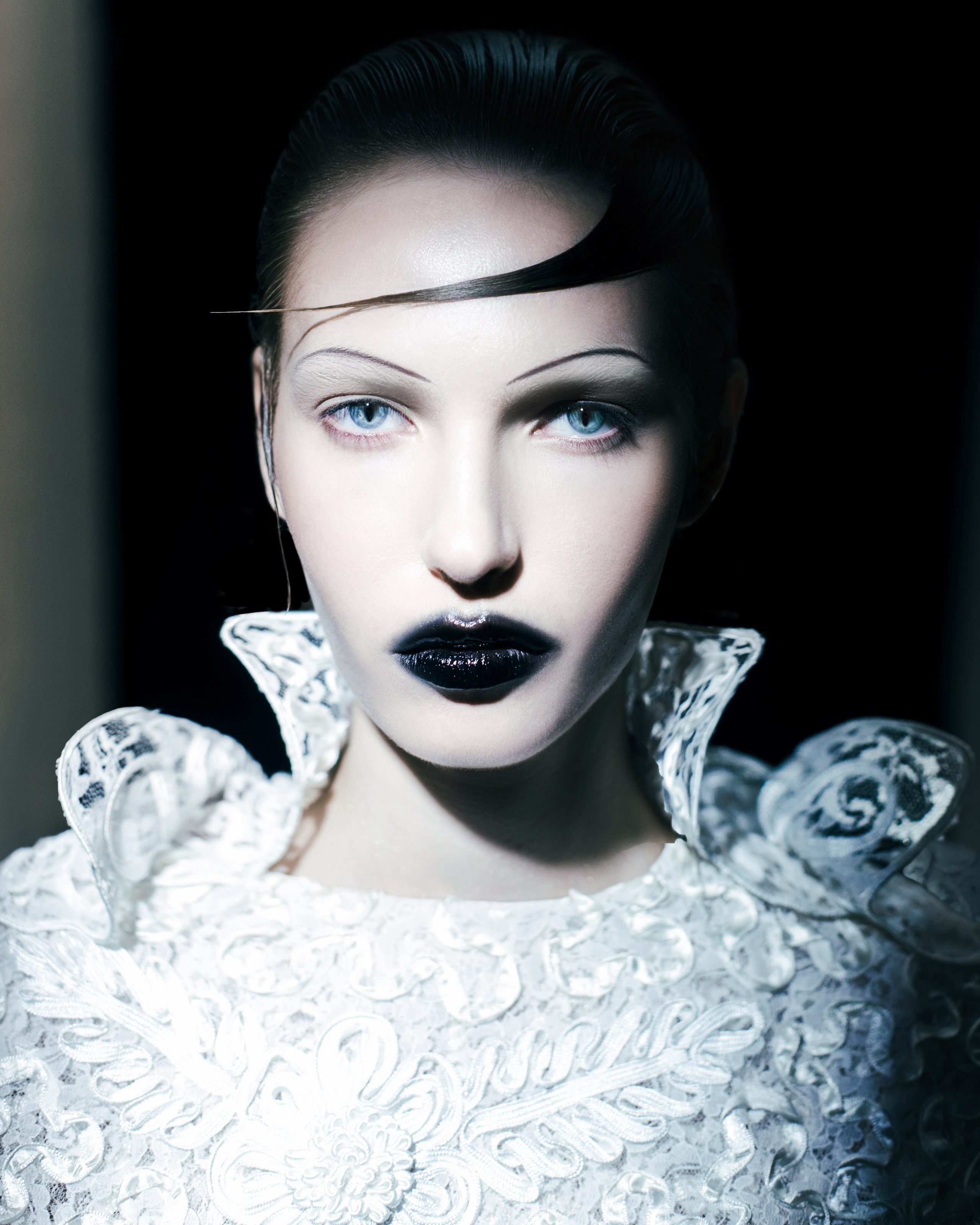 REPTILIAN: A SENSE OF DESTINY. TUTSARKIS — Art Director | Stylist | Photographer