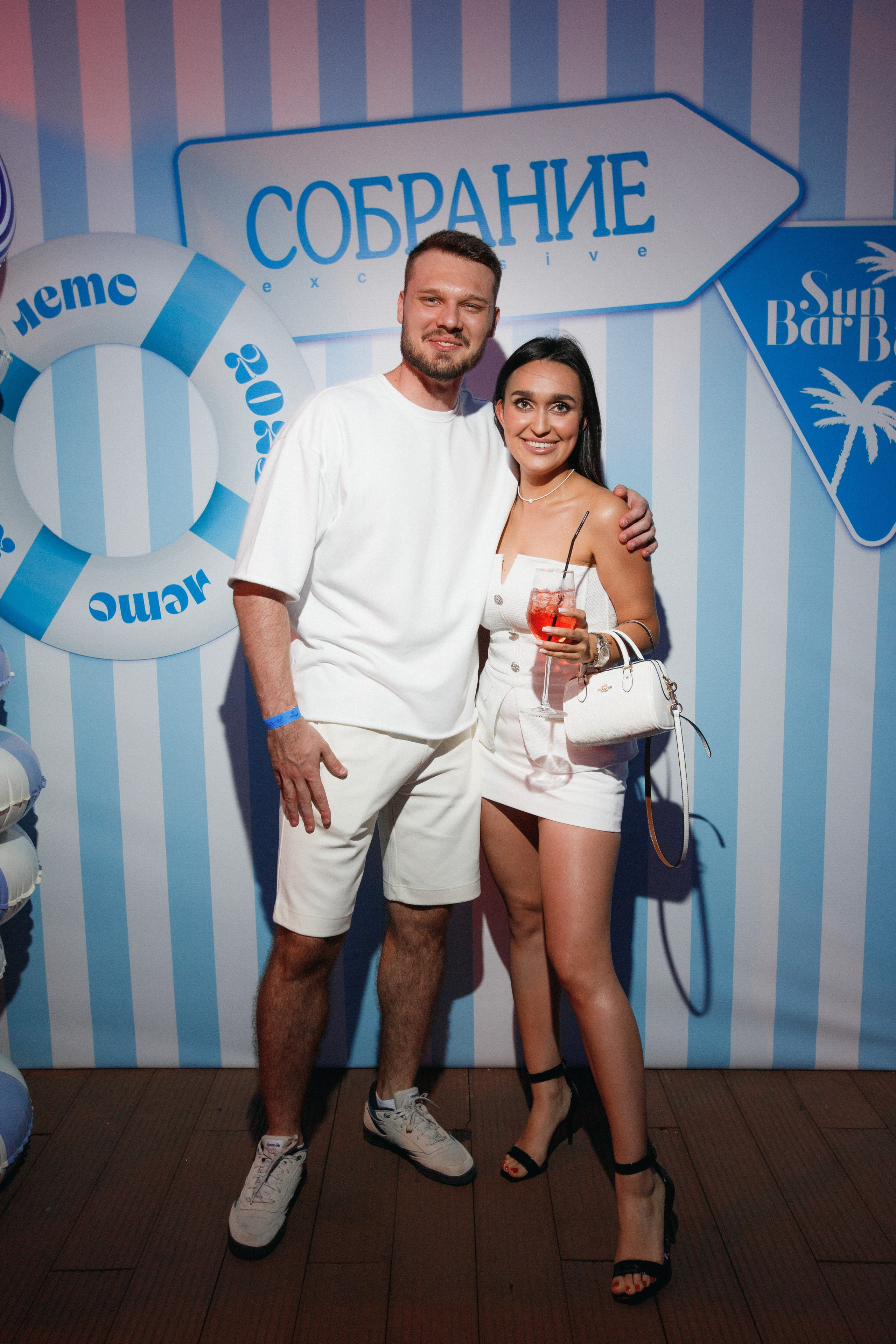 СОБРАНИЕ — ПРЕЗЕНТАЦИЯ НОВОГО НОМЕРА. СВОИ. ФОТООТЧЕТЫ-СОБЫТИЯ-МЕСТА