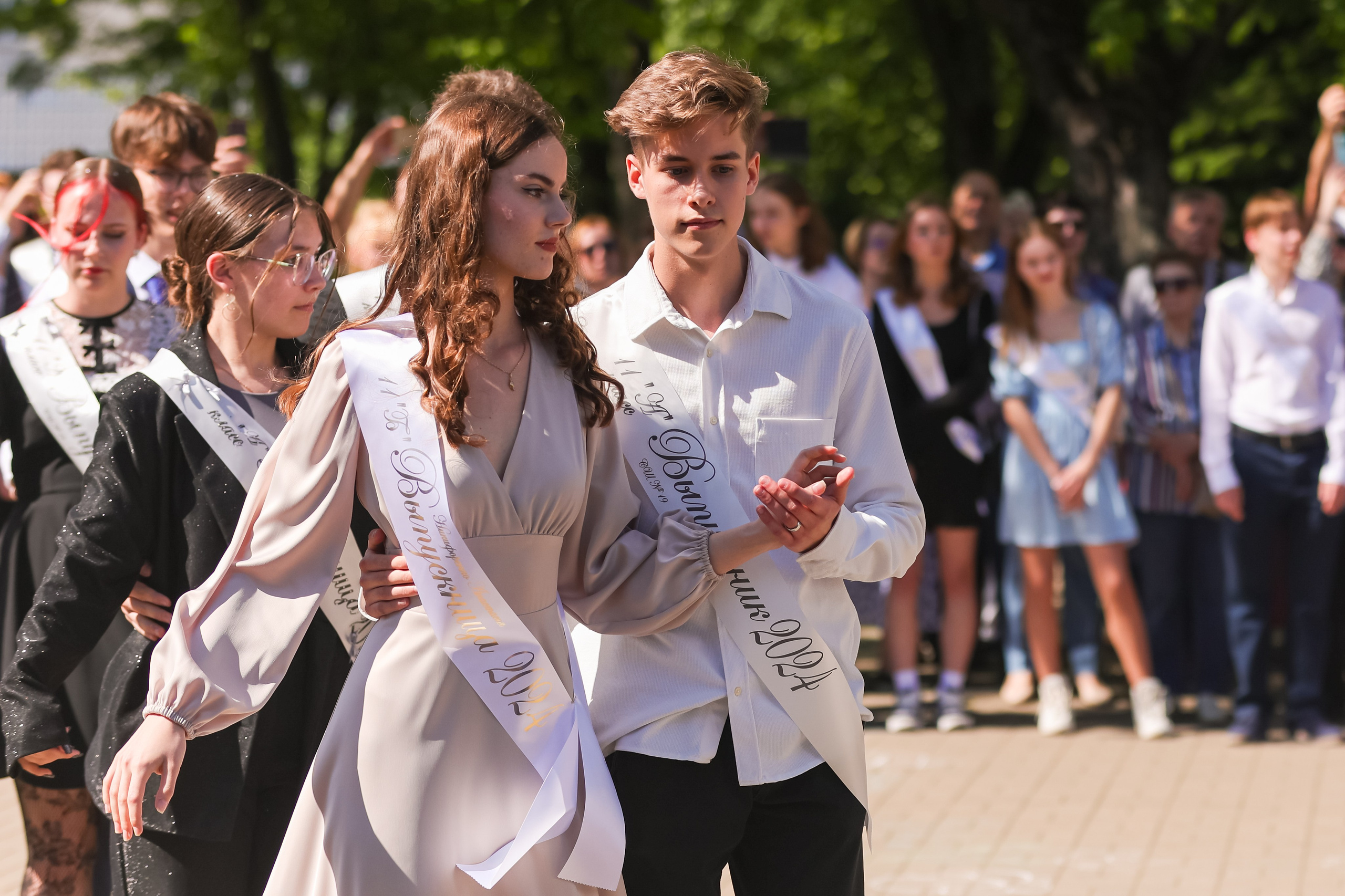 Последний звонок в СШ№ 19 г.Минска. Свадебный фотограф Беларусь Ольга Козыренко