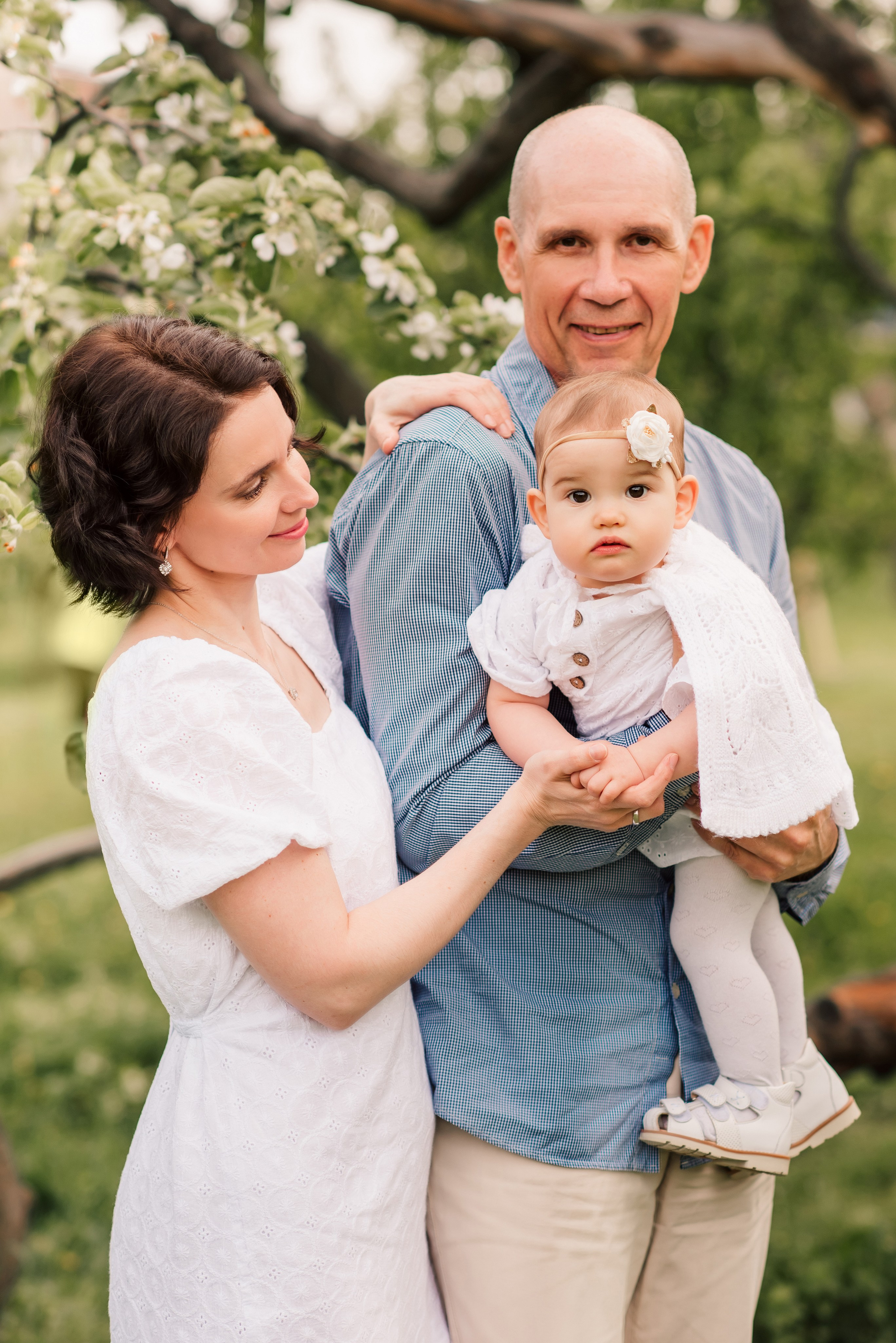 Фотосессия в яблонях в СПб, Фотосессия в цветении СПб. Семейный и Свадебный фотограф. Санкт-Петербург. Пушкин