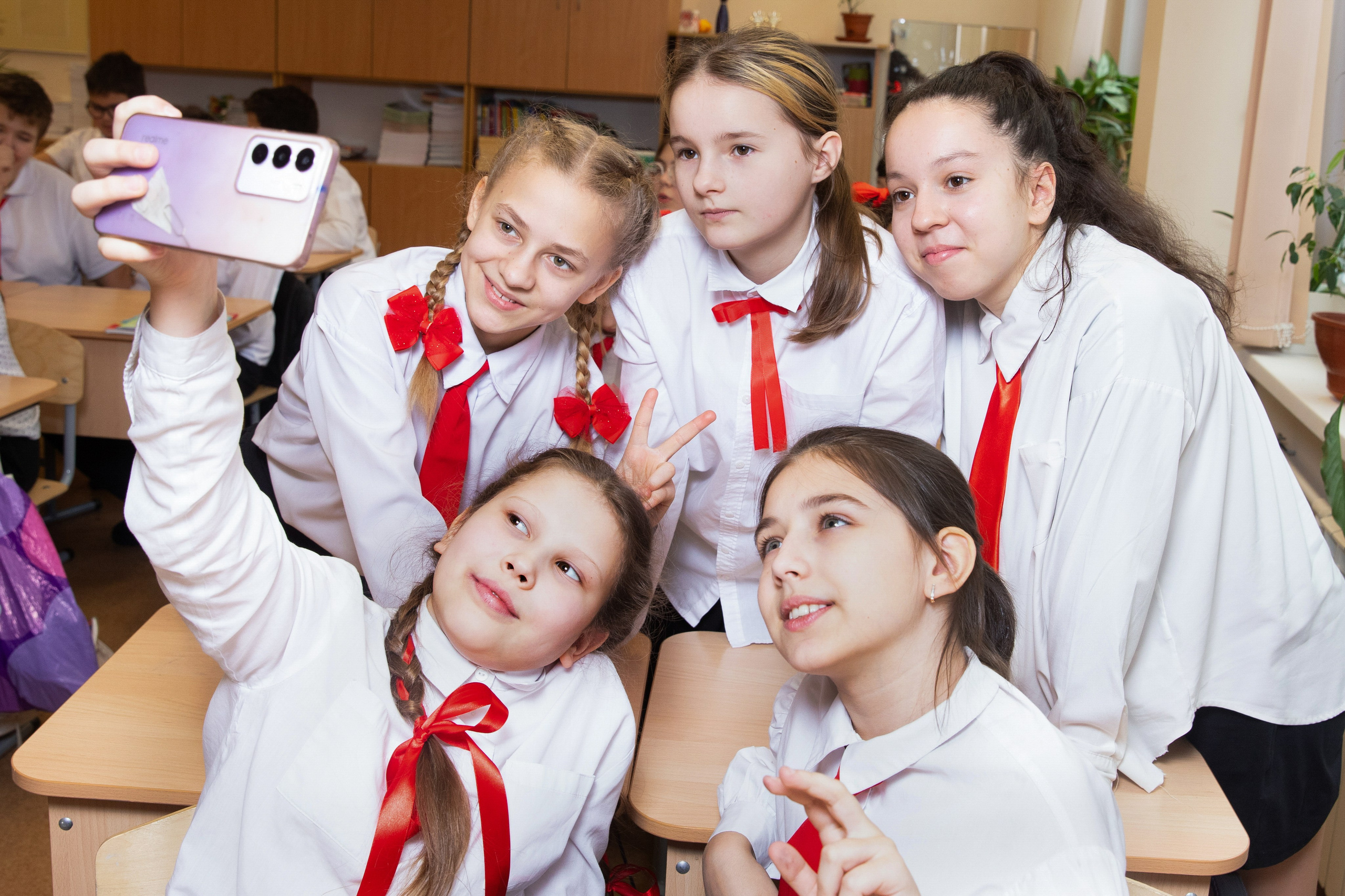 фотографии девочек подружек для школьного альбома