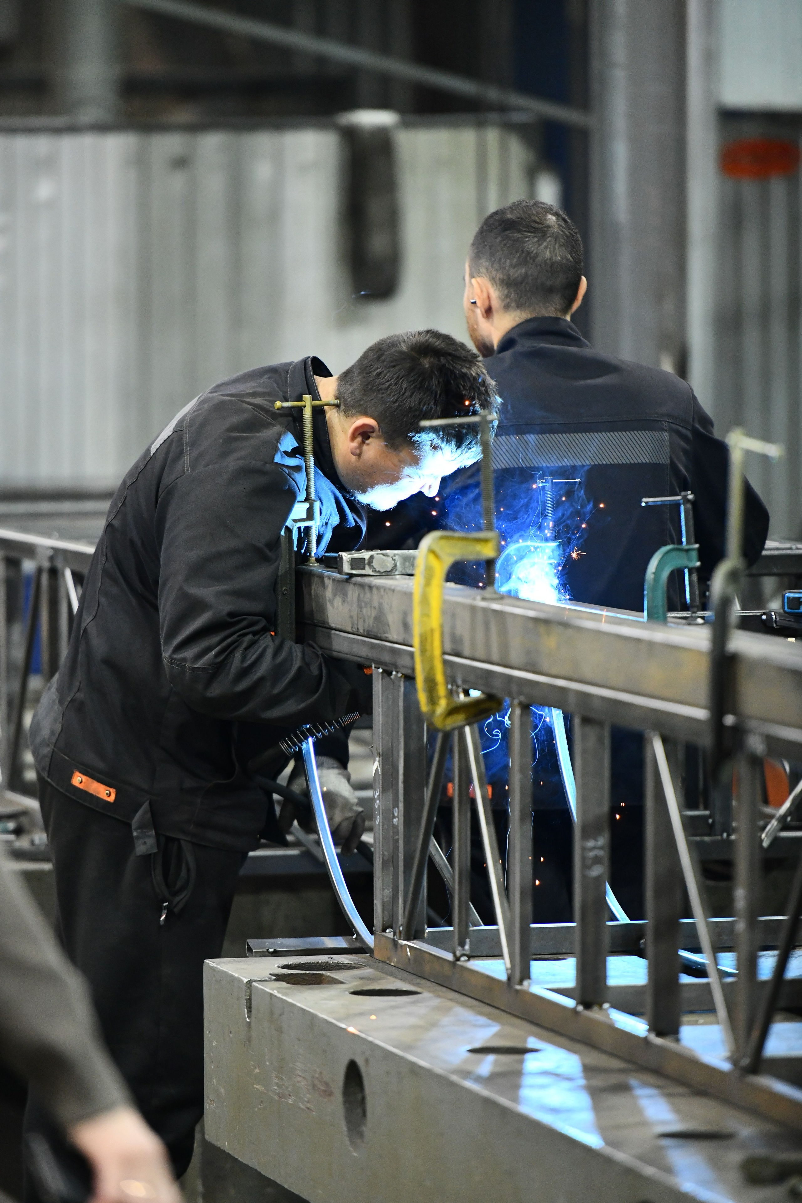 Репортаж с экскурсии на Завод ТРОМ. Репортажный и семейный фотограф — Шелихов Сергей