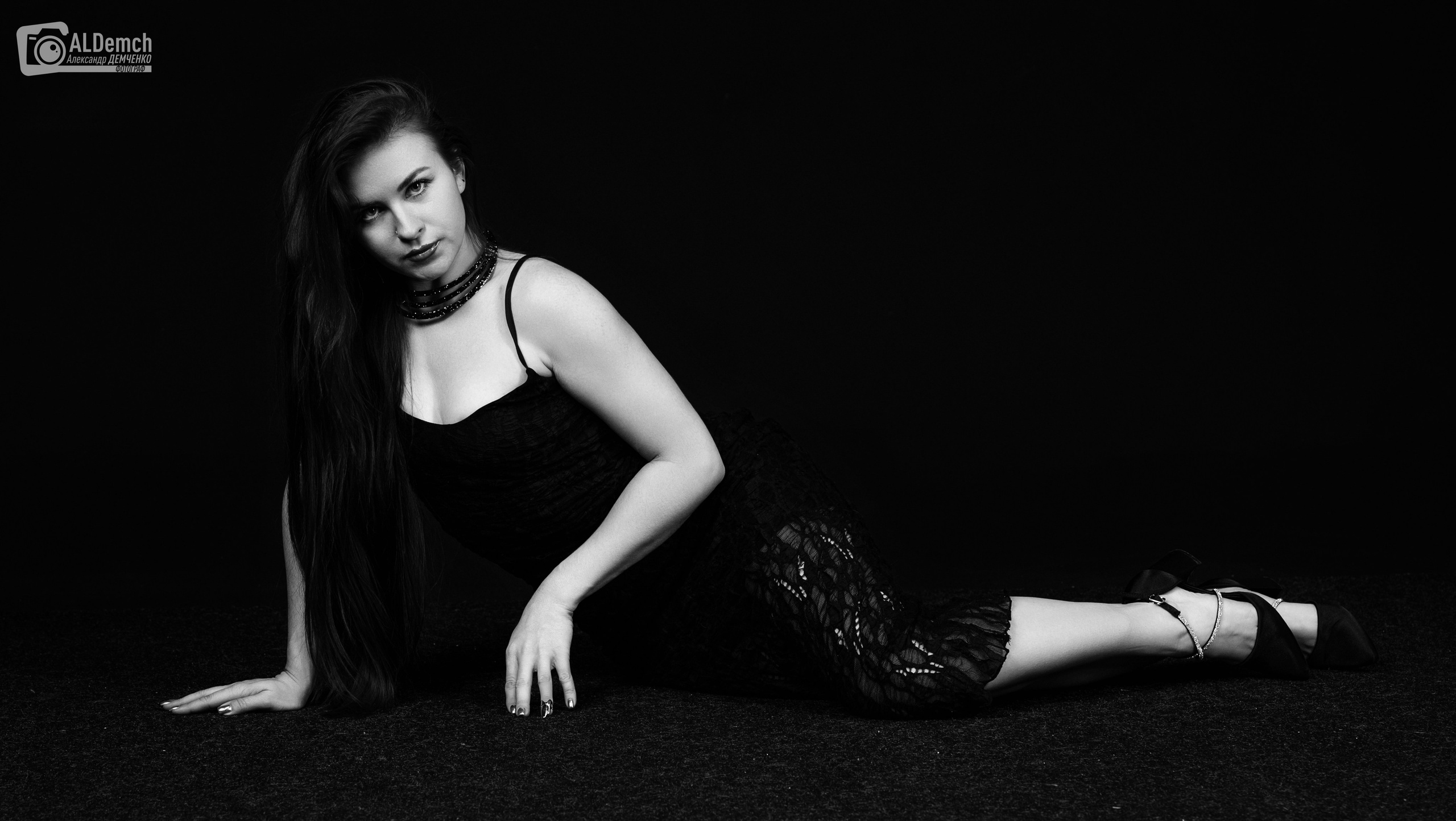 Черно-белая фотосессия в студии в Москве и Дмитрове