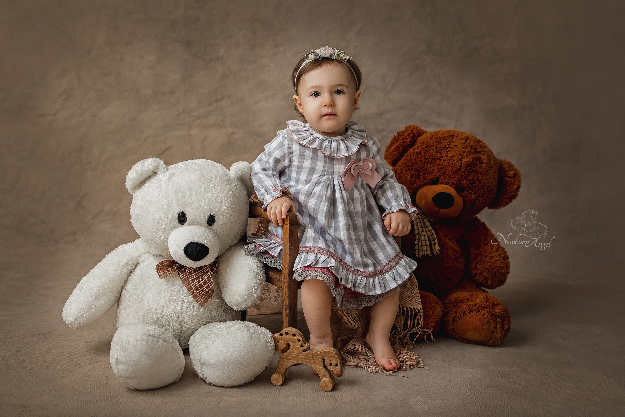 Фотосессия детей от 4х месяцев до 2х лет. Фотосессия новорожденного в Москве Newborn Angel