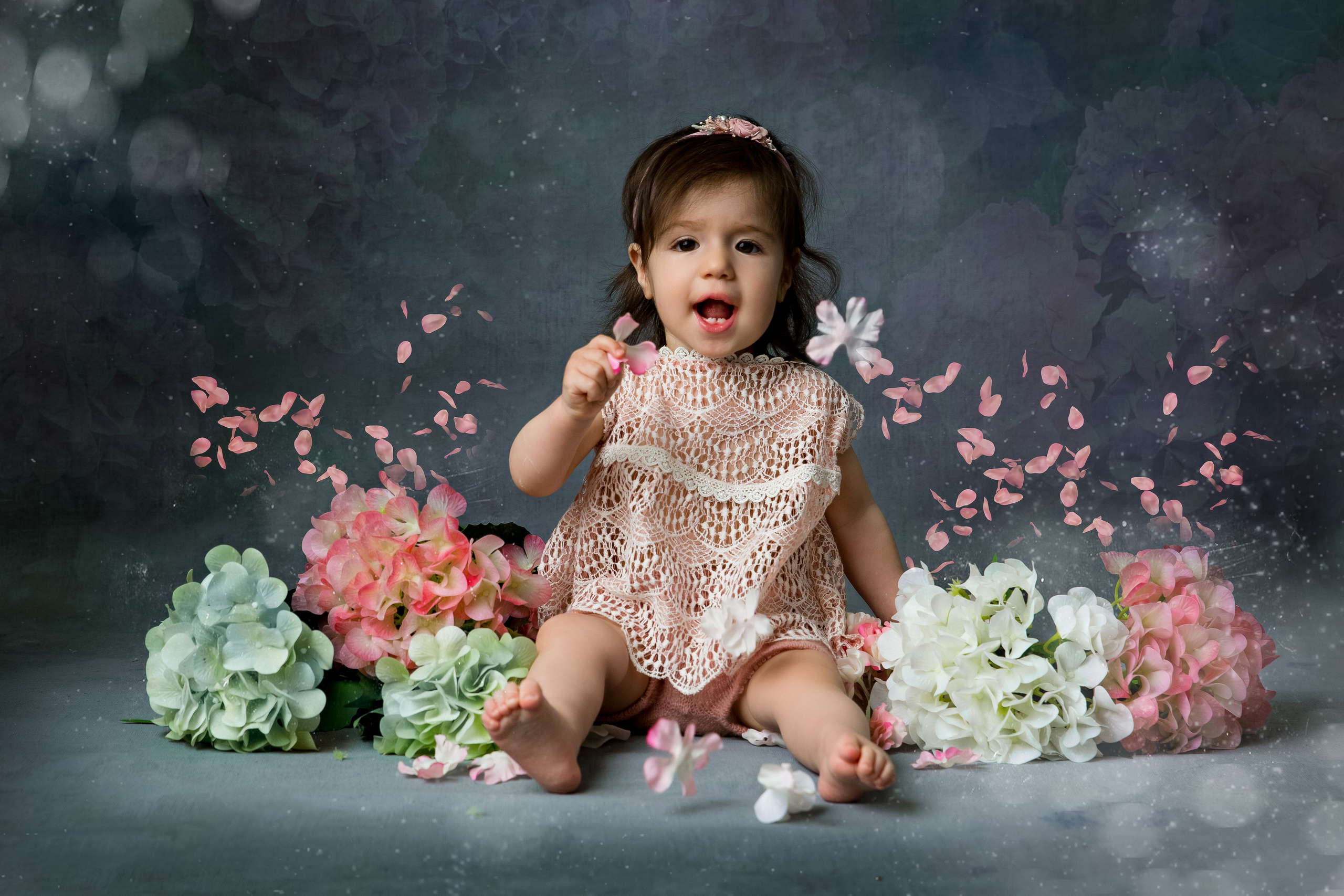 Фотосессия детей от 4х месяцев до 2х лет. Фотосессия новорожденного в Москве Newborn Angel