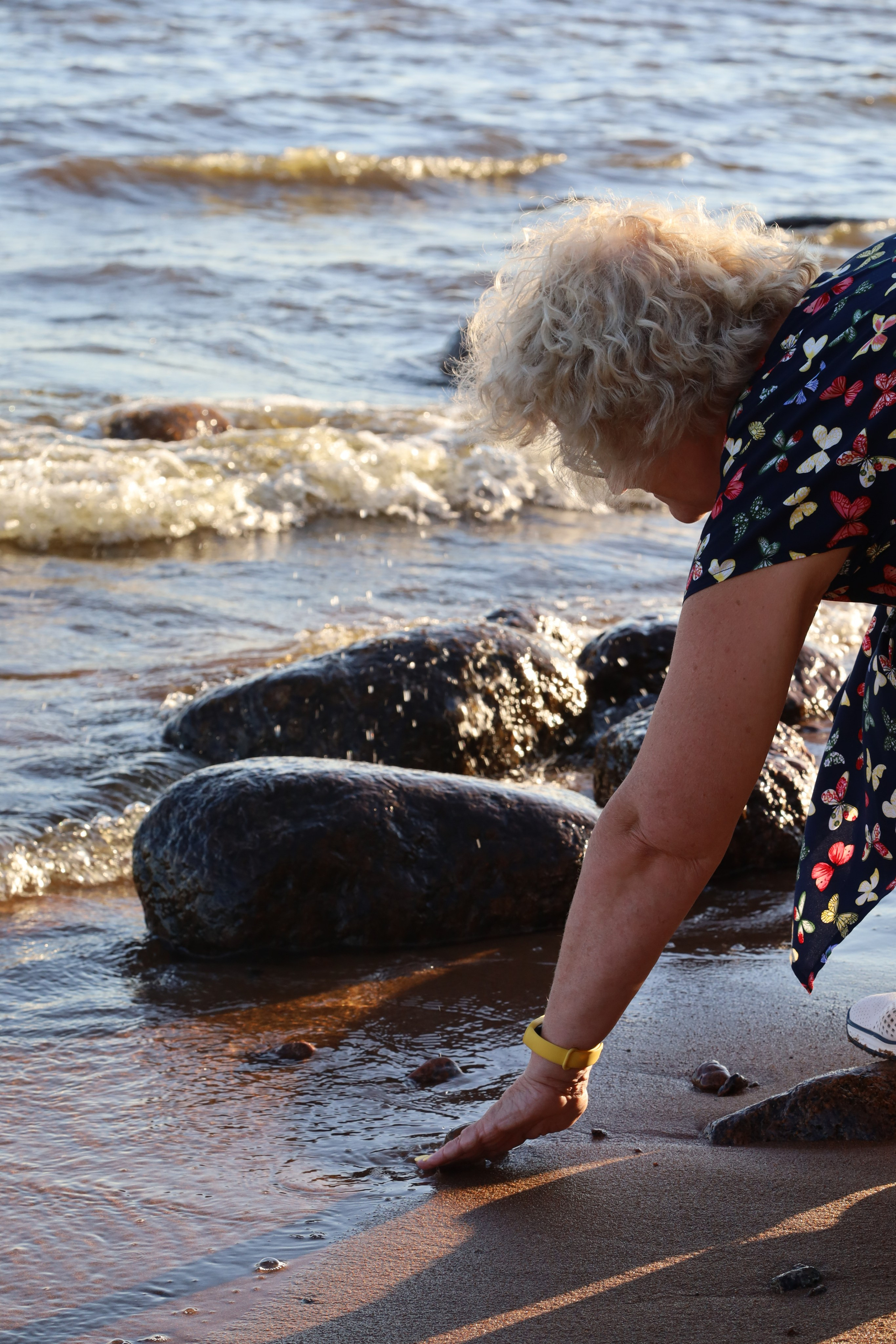 Фотосессия Дня Рождения на берегу Финского залива. Любовь Каширская — фотограф для малого бизнеса и специалистов