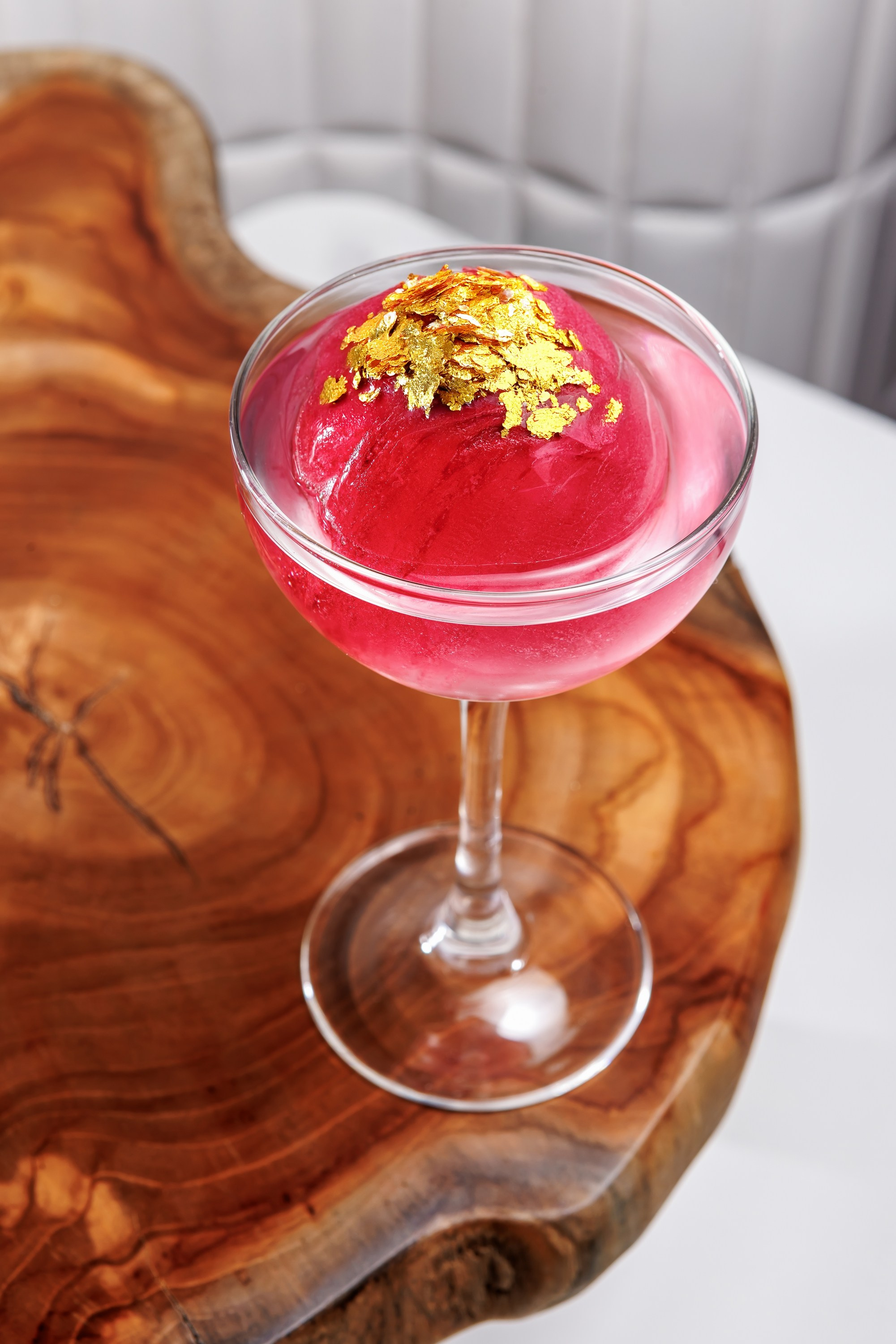 Съёмка барной карты LOFT HALL — фото авторских коктейлей для event-кейтеринга