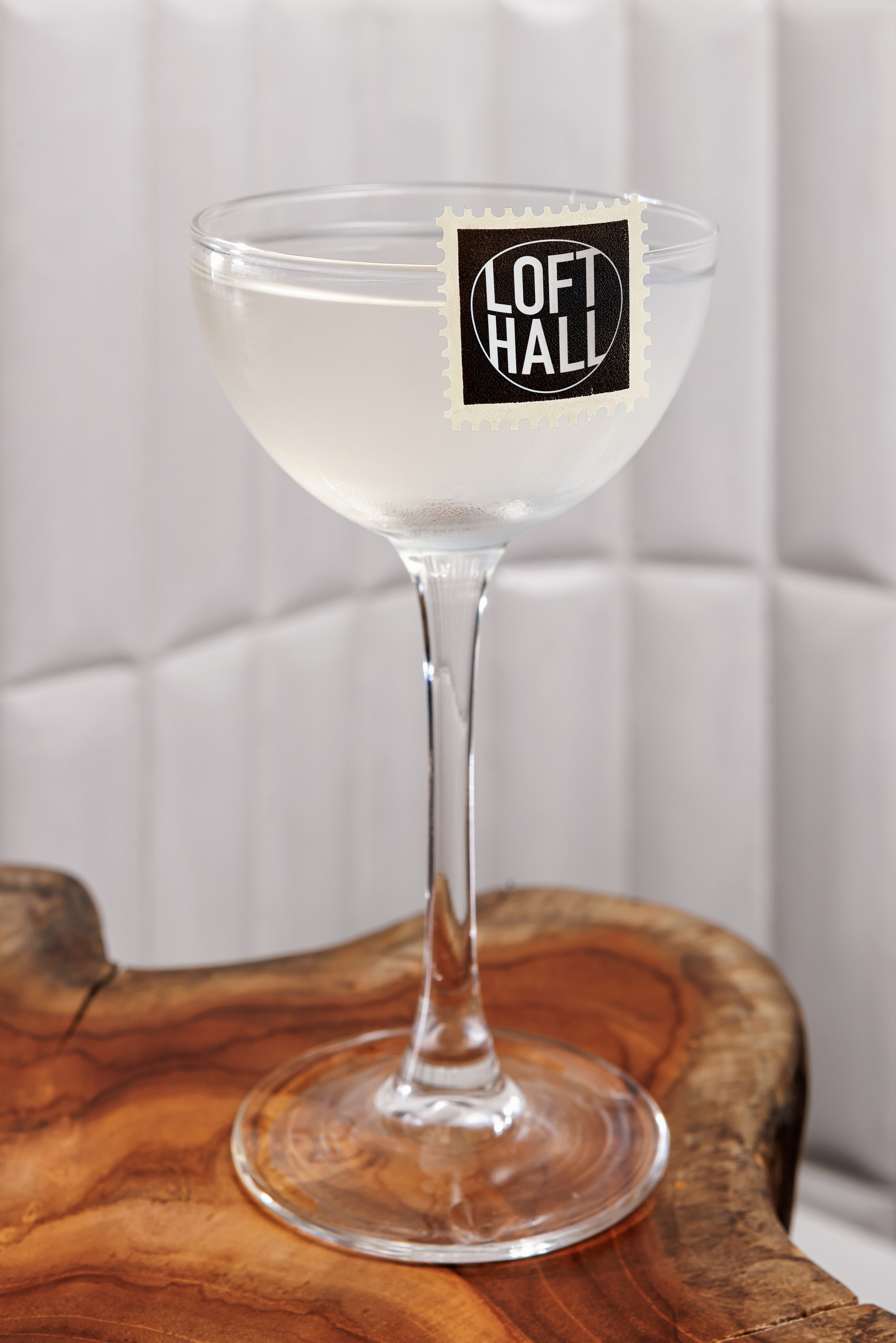 Съёмка барной карты LOFT HALL — фото авторских коктейлей для event-кейтеринга