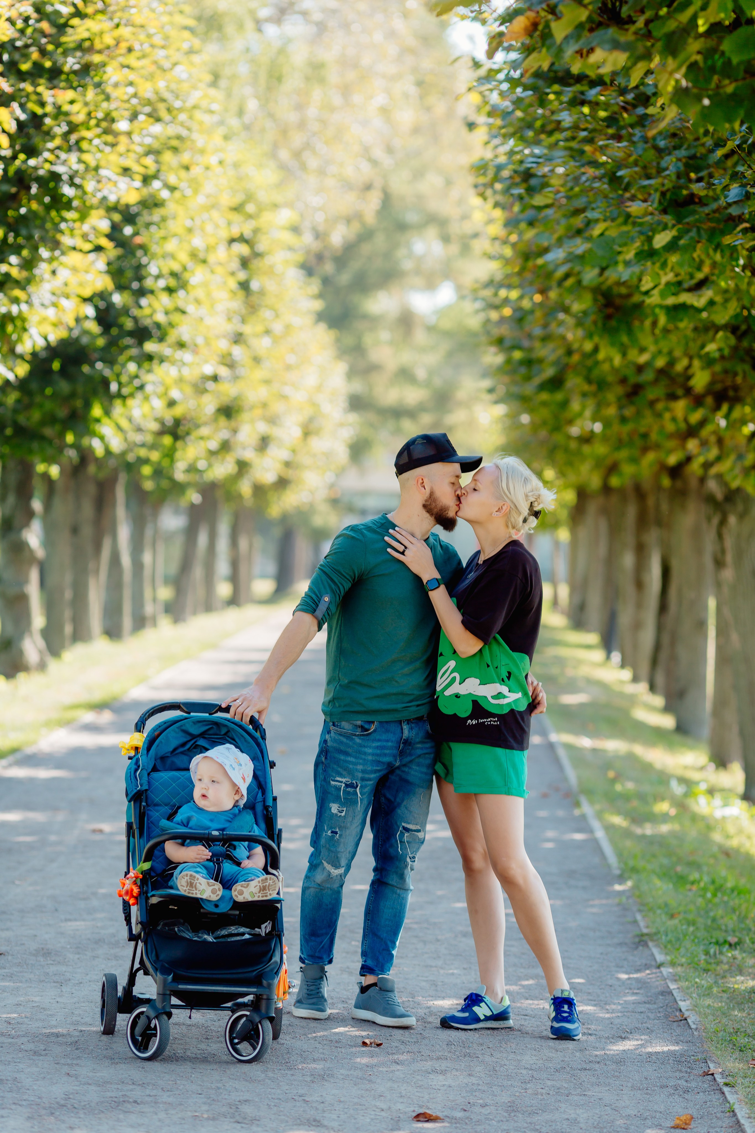 Семейная фотосессия с ребенком в парке Кусково. Свадебный фотограф Александр Абрамов Москва / Зеленоград