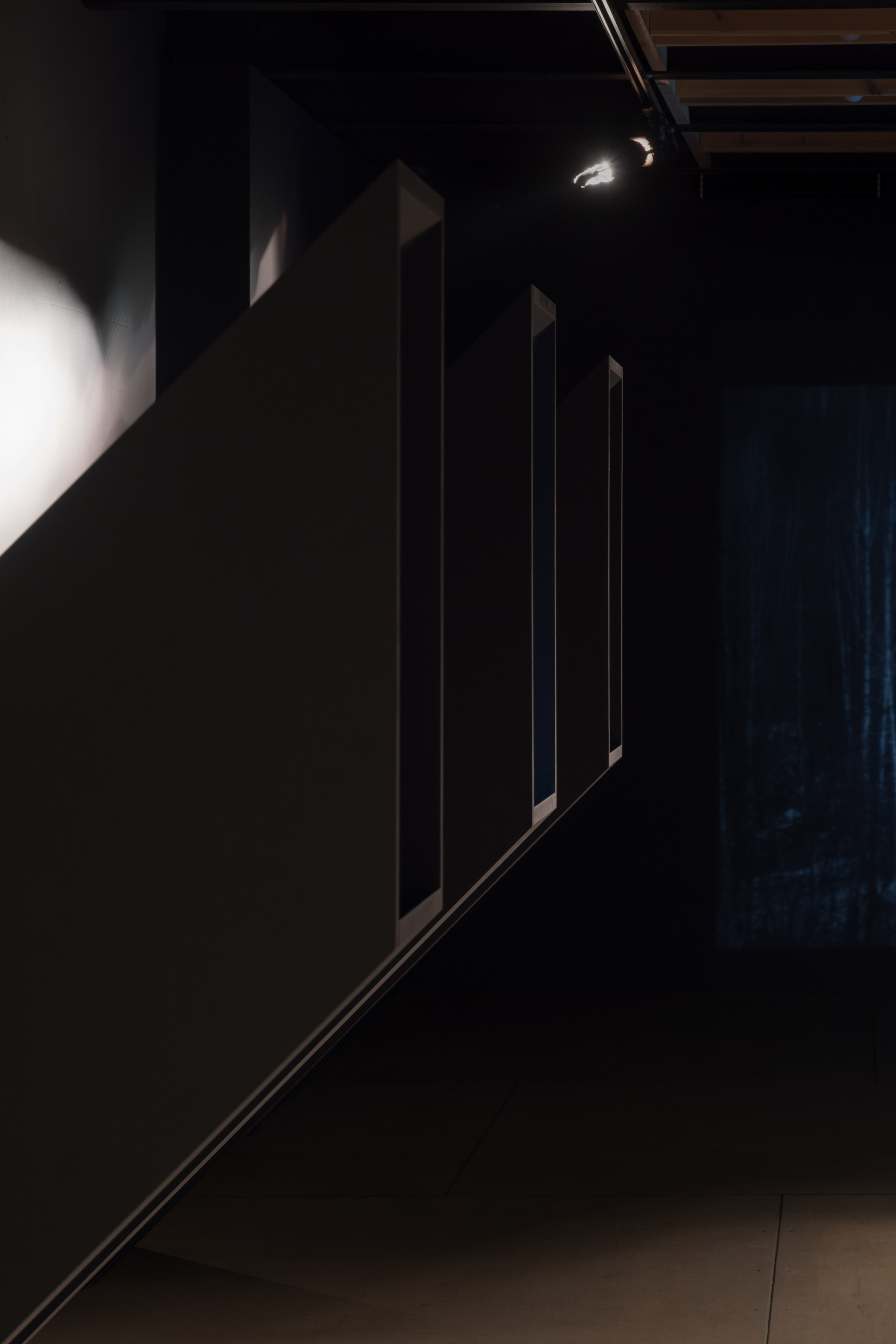 Нежные бабы. Что мне делать, чтобы земля оставалась на месте. Художественная группа «Нежные Бабы»