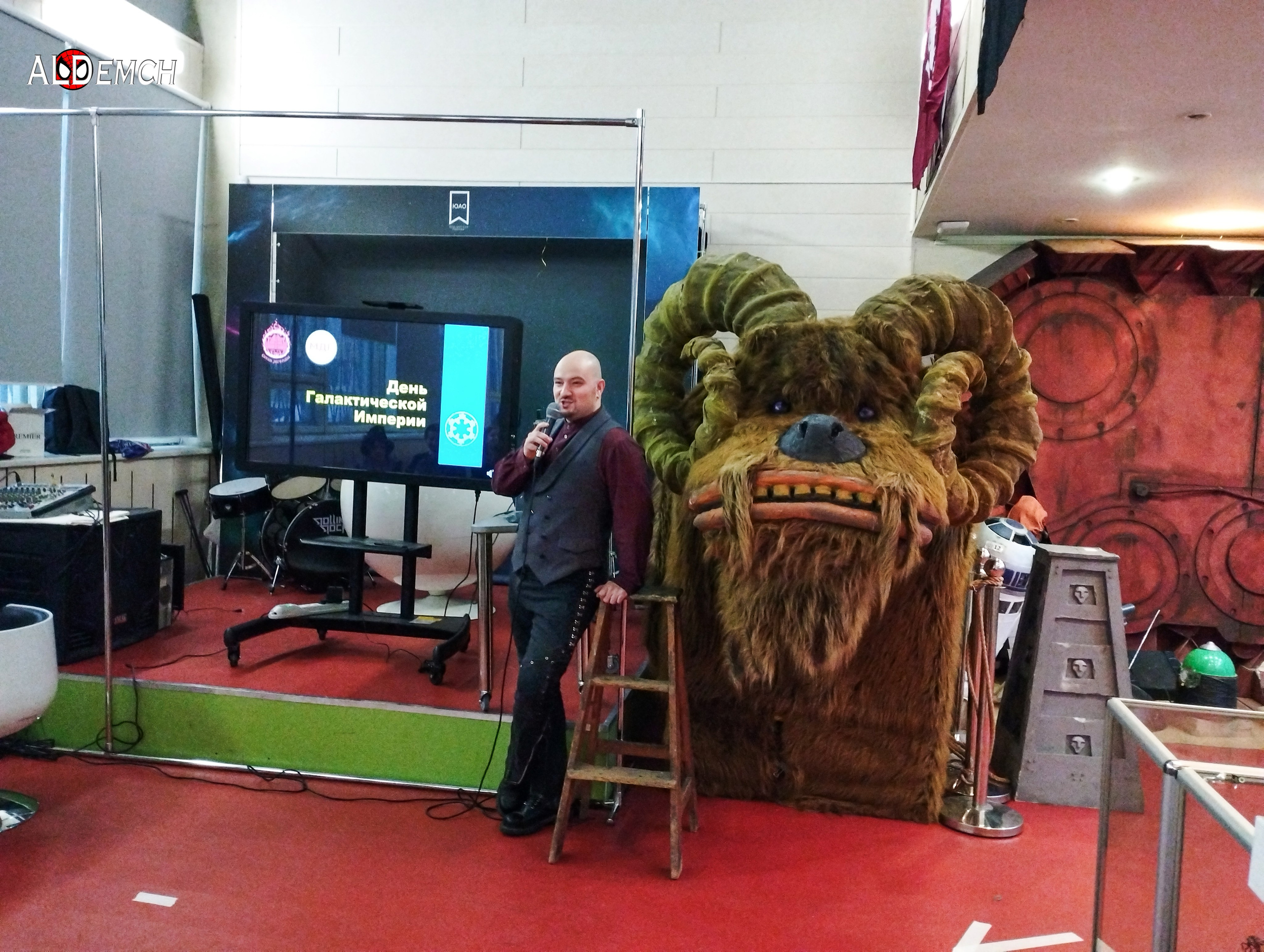 Фотосессия в музее Звездные Войны Далёкой Галактике в Москва