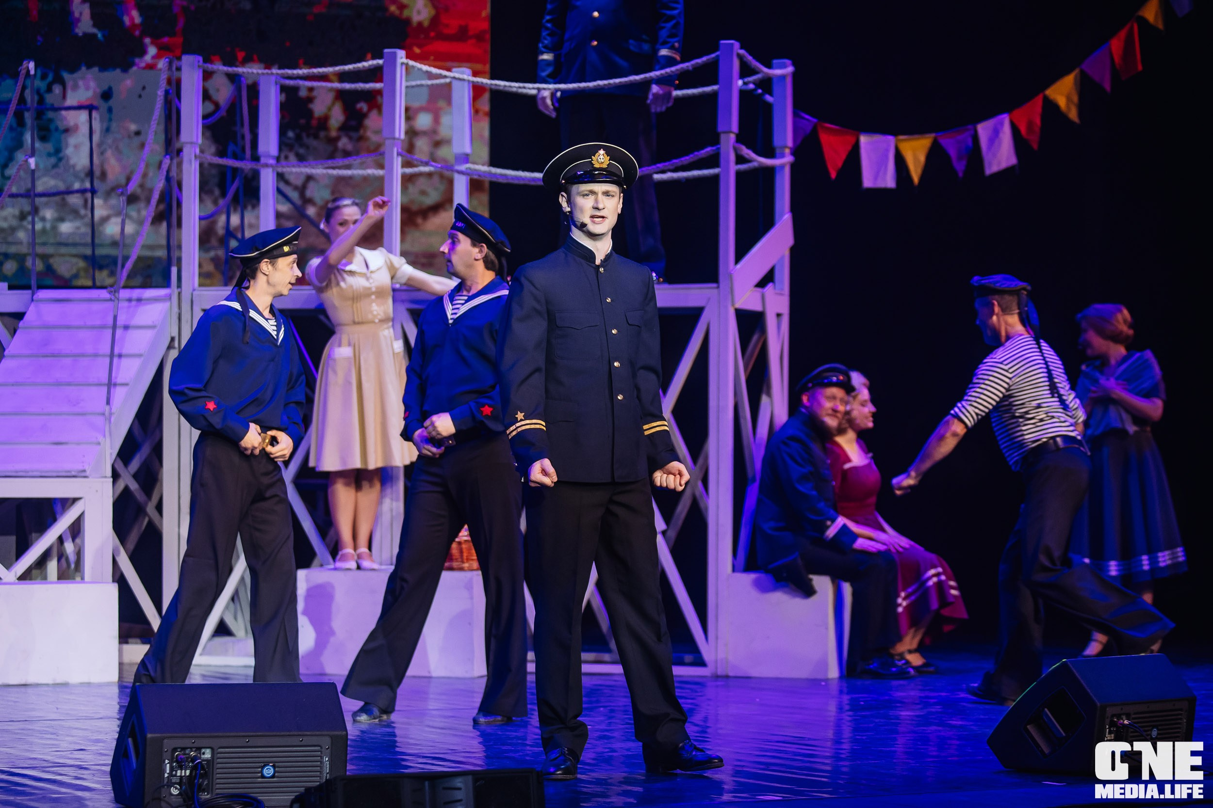 Фоторепортаж из Янтарь Холла. One Media Life: фоторепортажи, фотоотчеты с мероприятий и заведений