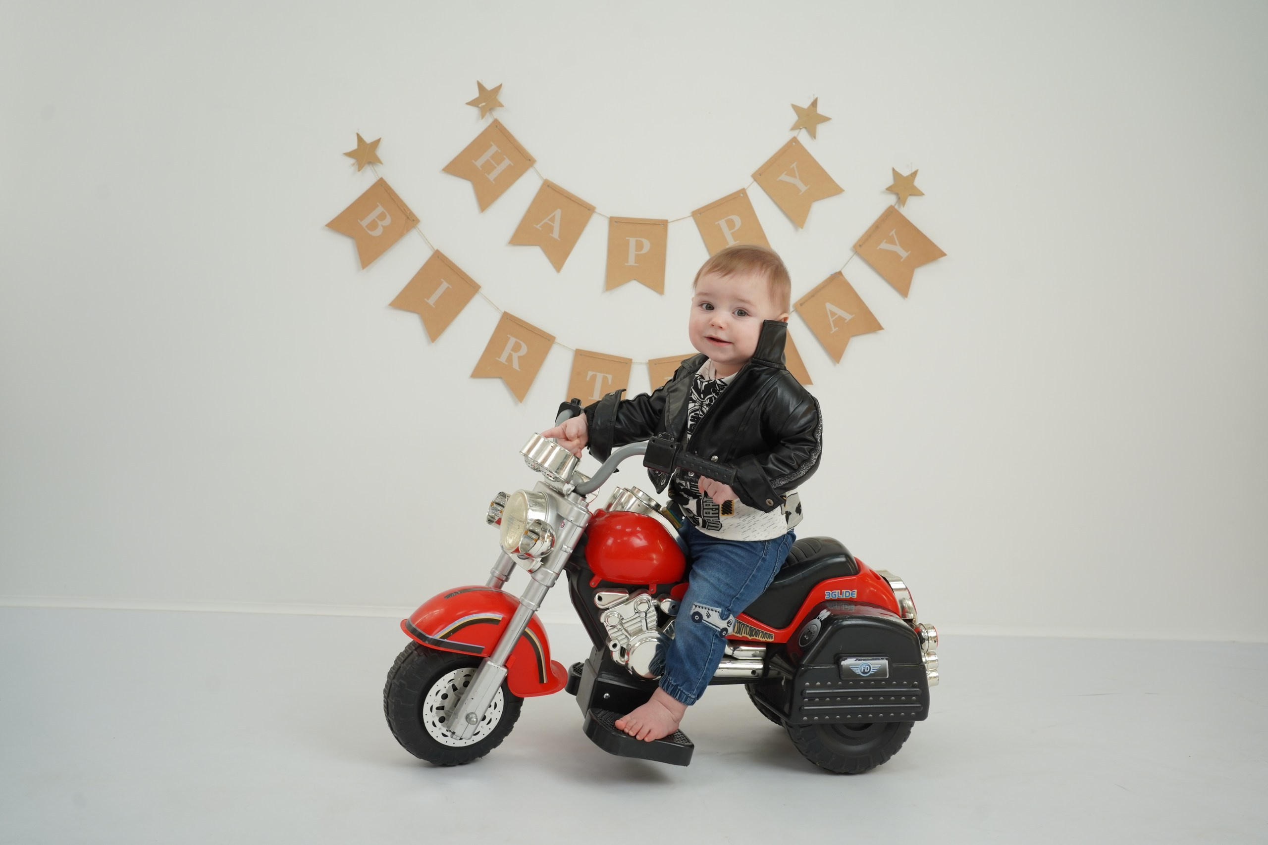 Фотосессия на Годик для Мальчиков. Детская Фотостудия ГОДОВАСИКИ в Санкт-Петербурге фотосесия на годик