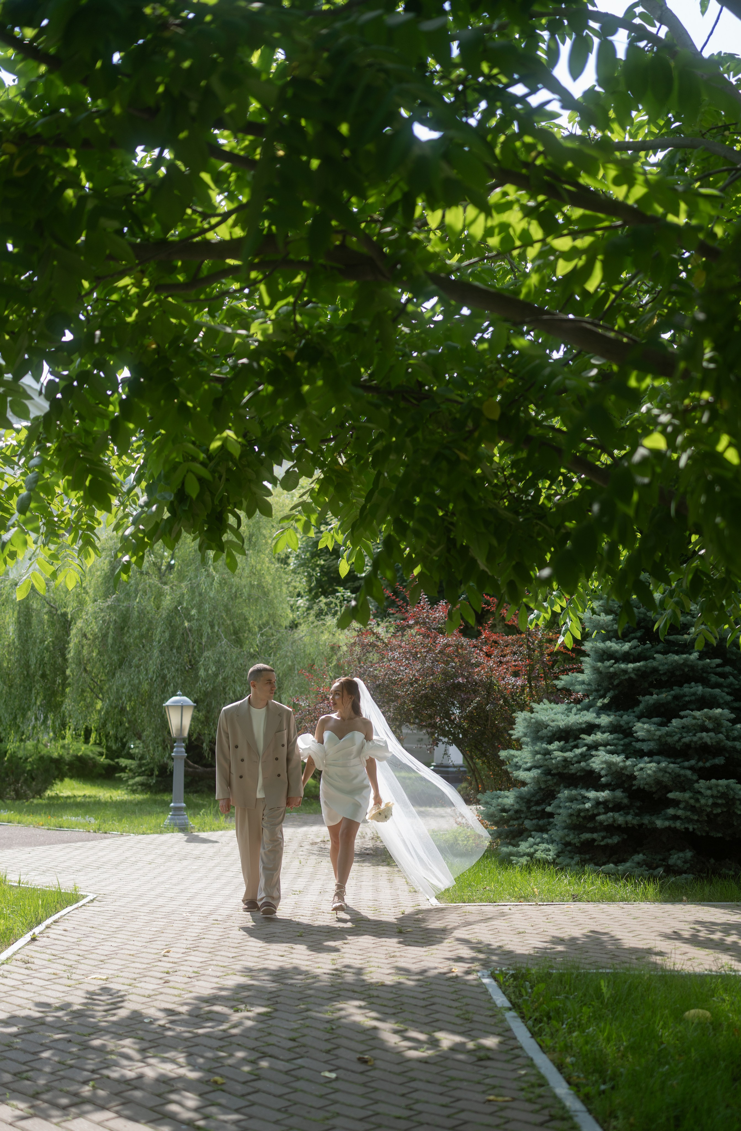 Предсвадебная прогулка Александр и Юлия. Свадебный и индивидуальный фотограф Аля Мамакова