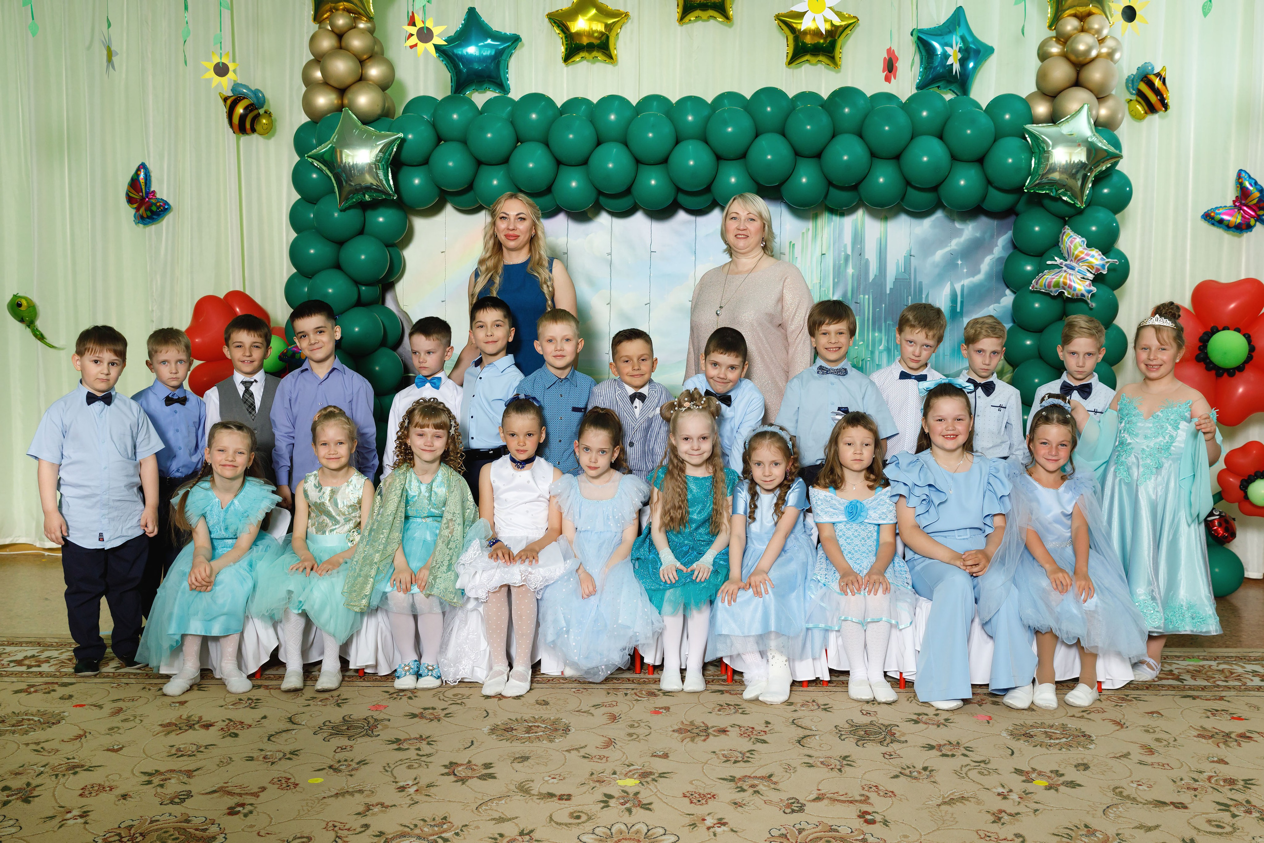 341 11 группа. Фотограф Анна Телекаева, выпускные альбомы, семейные и репортажные съемки в Омске