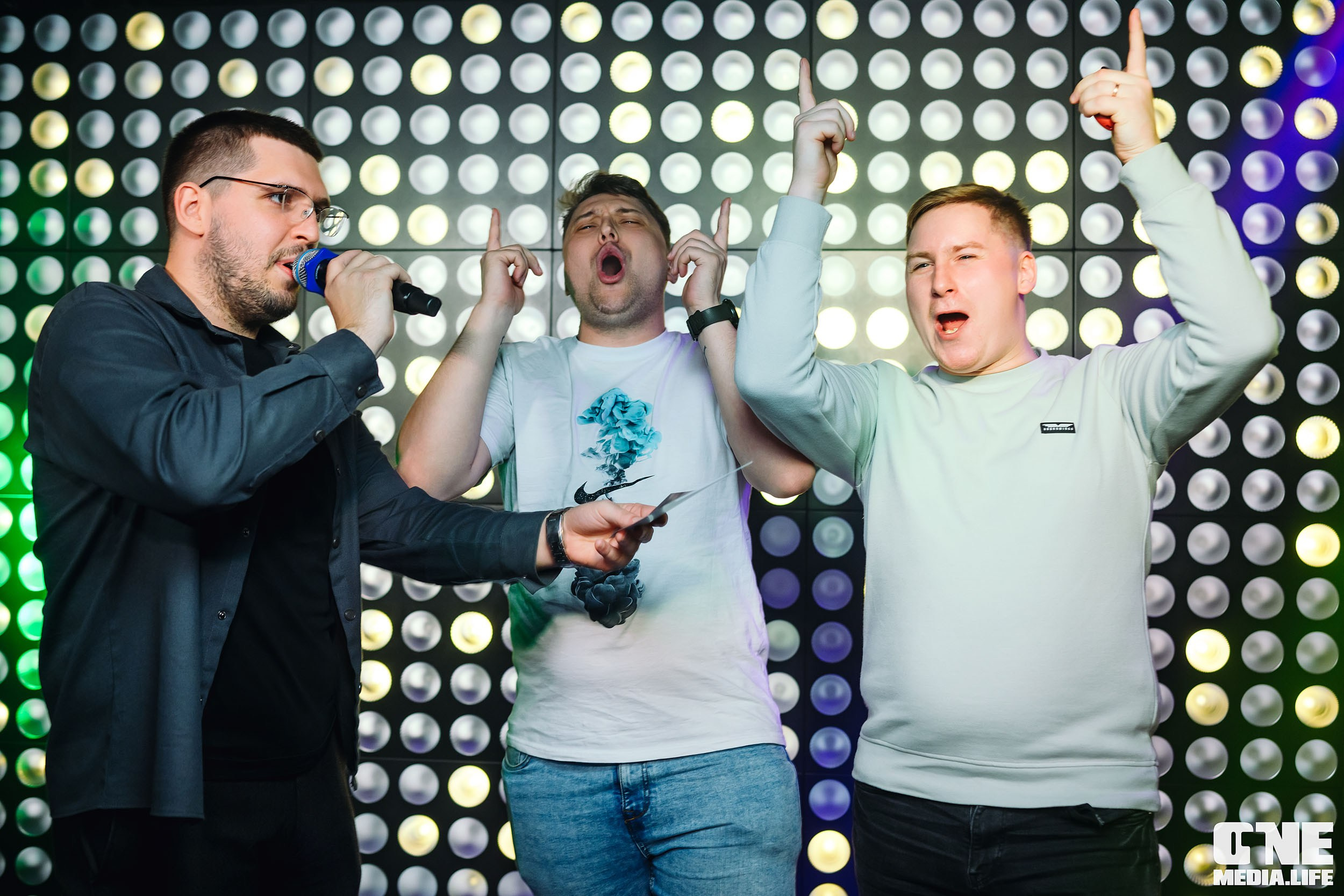 Фоторепортаж из караоке-клуба Эйфория. One Media Life: фоторепортажи, фотоотчеты с мероприятий и заведений