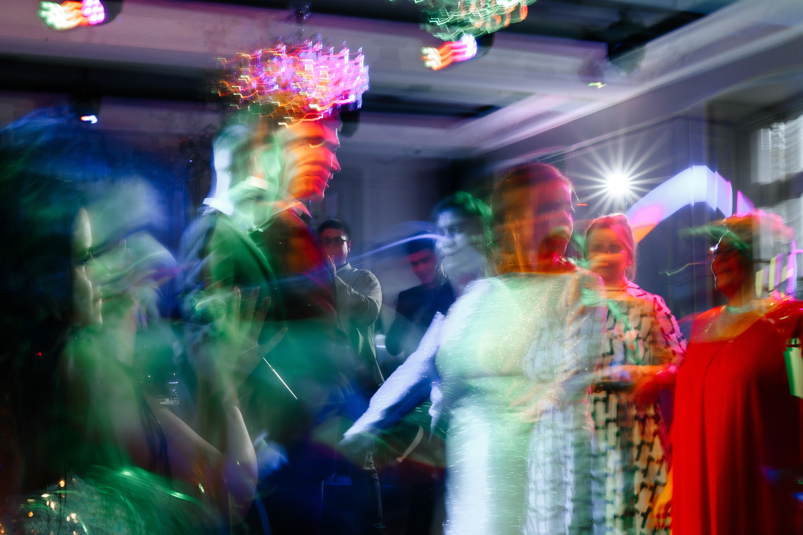 Тома + Антон. Свадебный видеограф и фотограф в Москве Никонова Анна