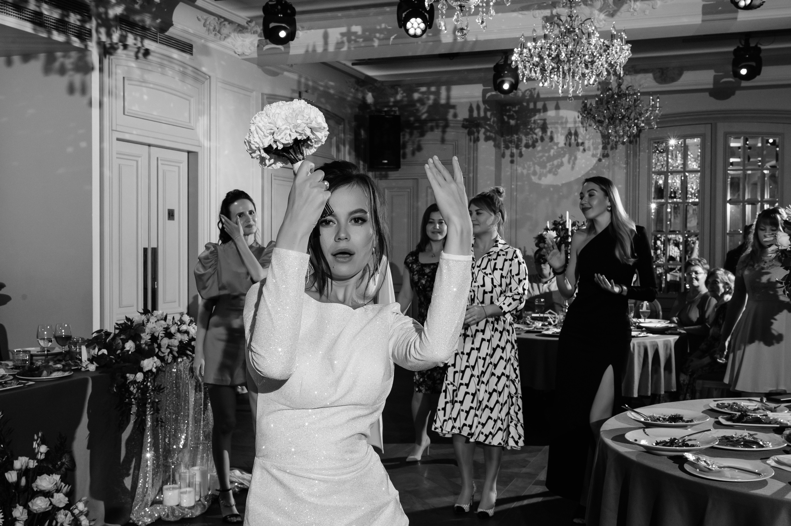 Тома + Антон. Свадебный видеограф и фотограф в Москве Никонова Анна