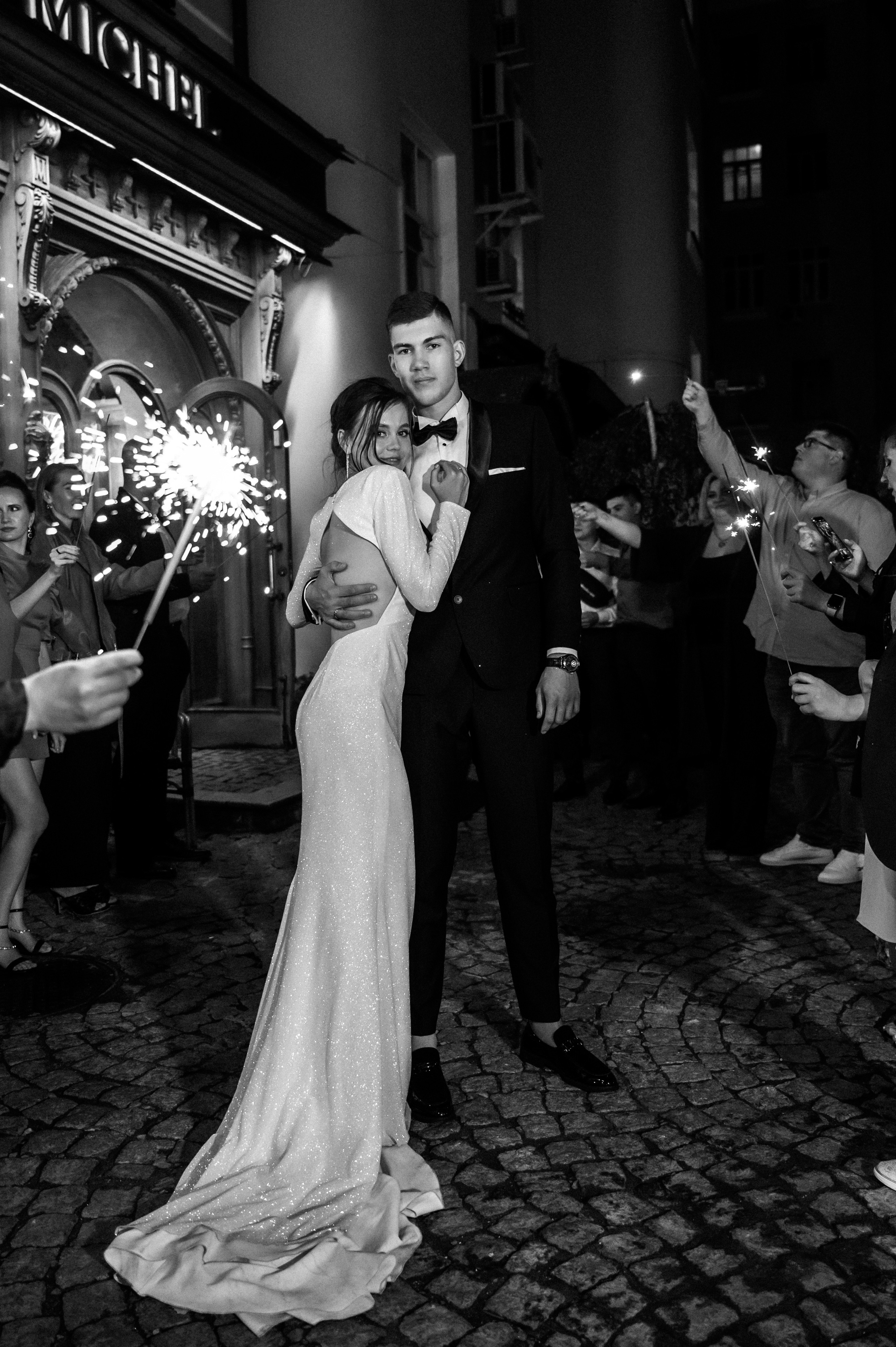 Тома + Антон. Свадебный видеограф и фотограф в Москве Никонова Анна