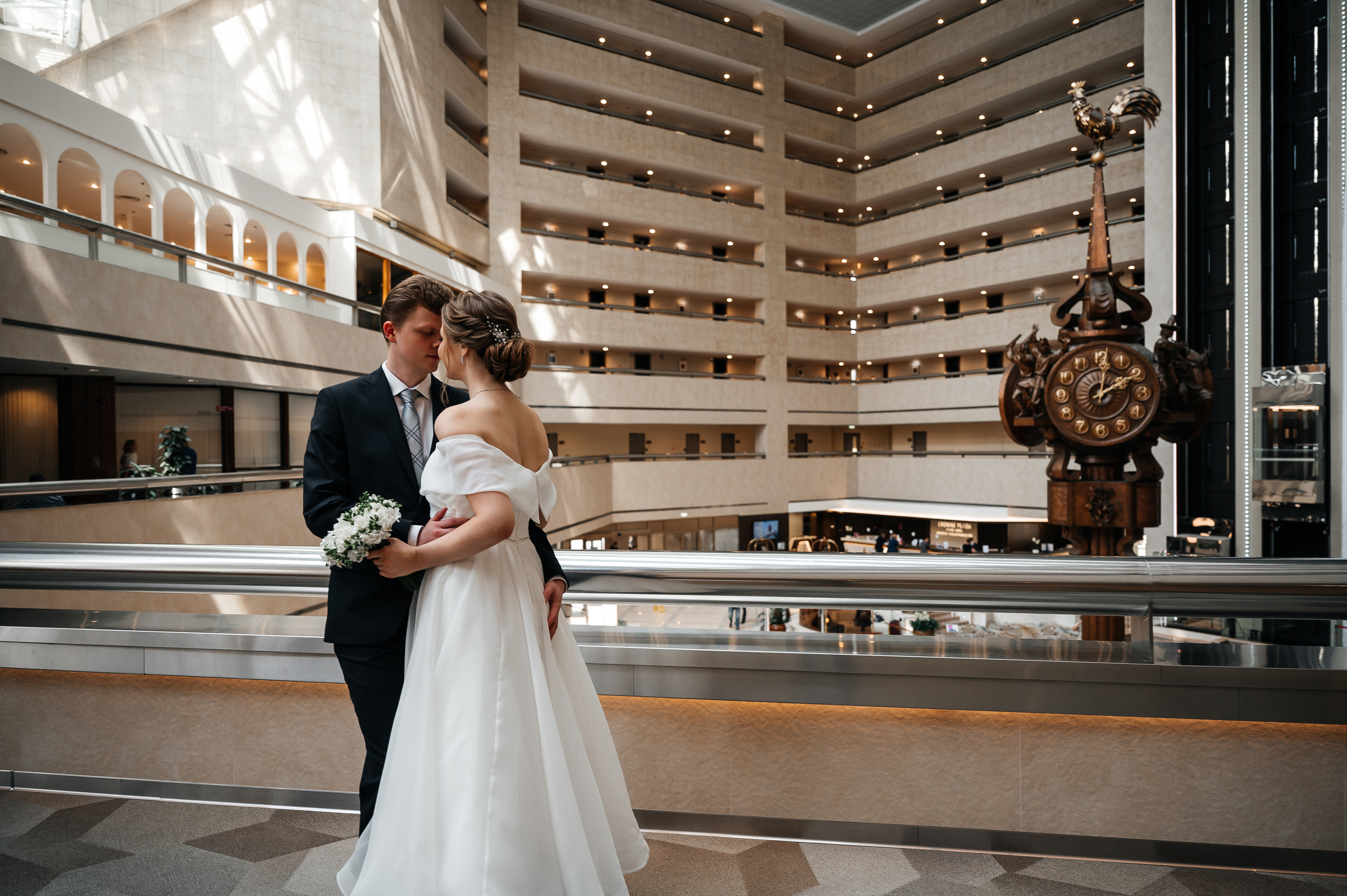 Лучшие отели для свадебного утра в Москве. Свадебный видеограф в Москве Никонова Анна