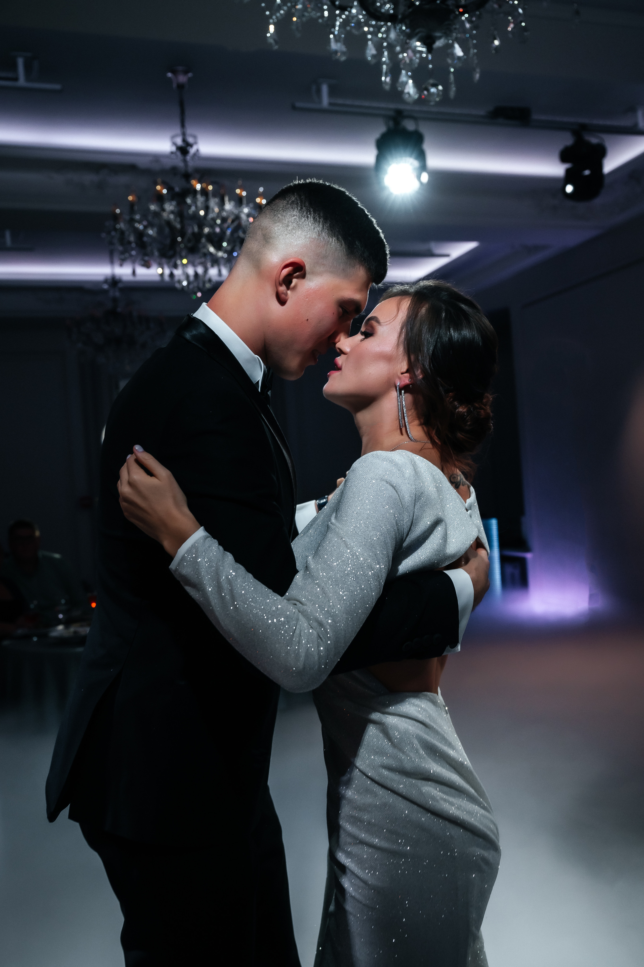 Тома + Антон. Свадебный видеограф и фотограф в Москве Никонова Анна