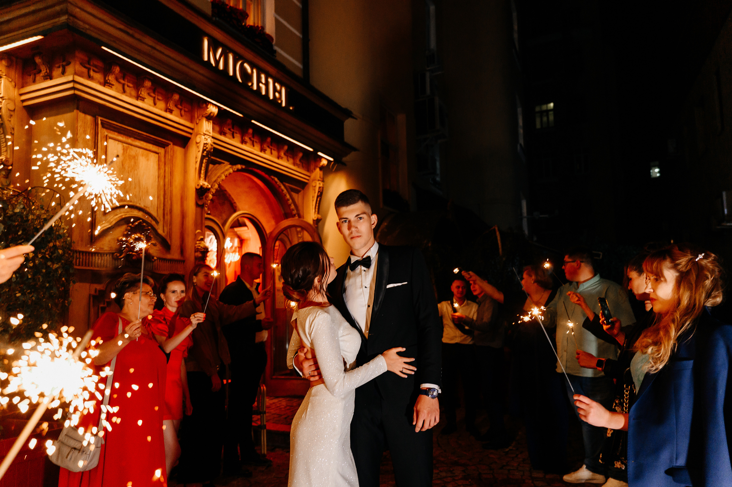 Тома + Антон. Свадебный видеограф и фотограф в Москве Никонова Анна