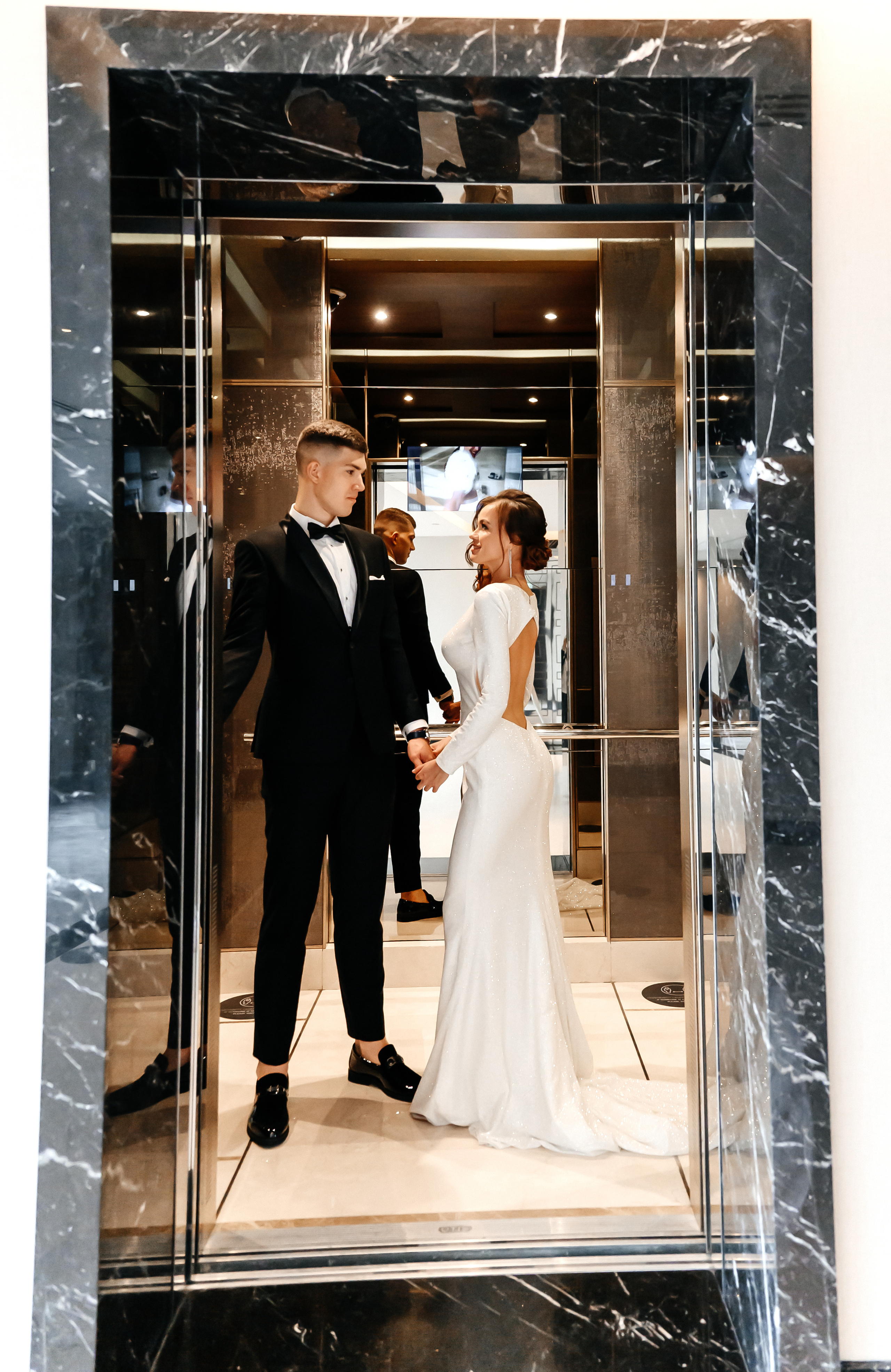 Тома + Антон. Свадебный видеограф и фотограф в Москве Никонова Анна