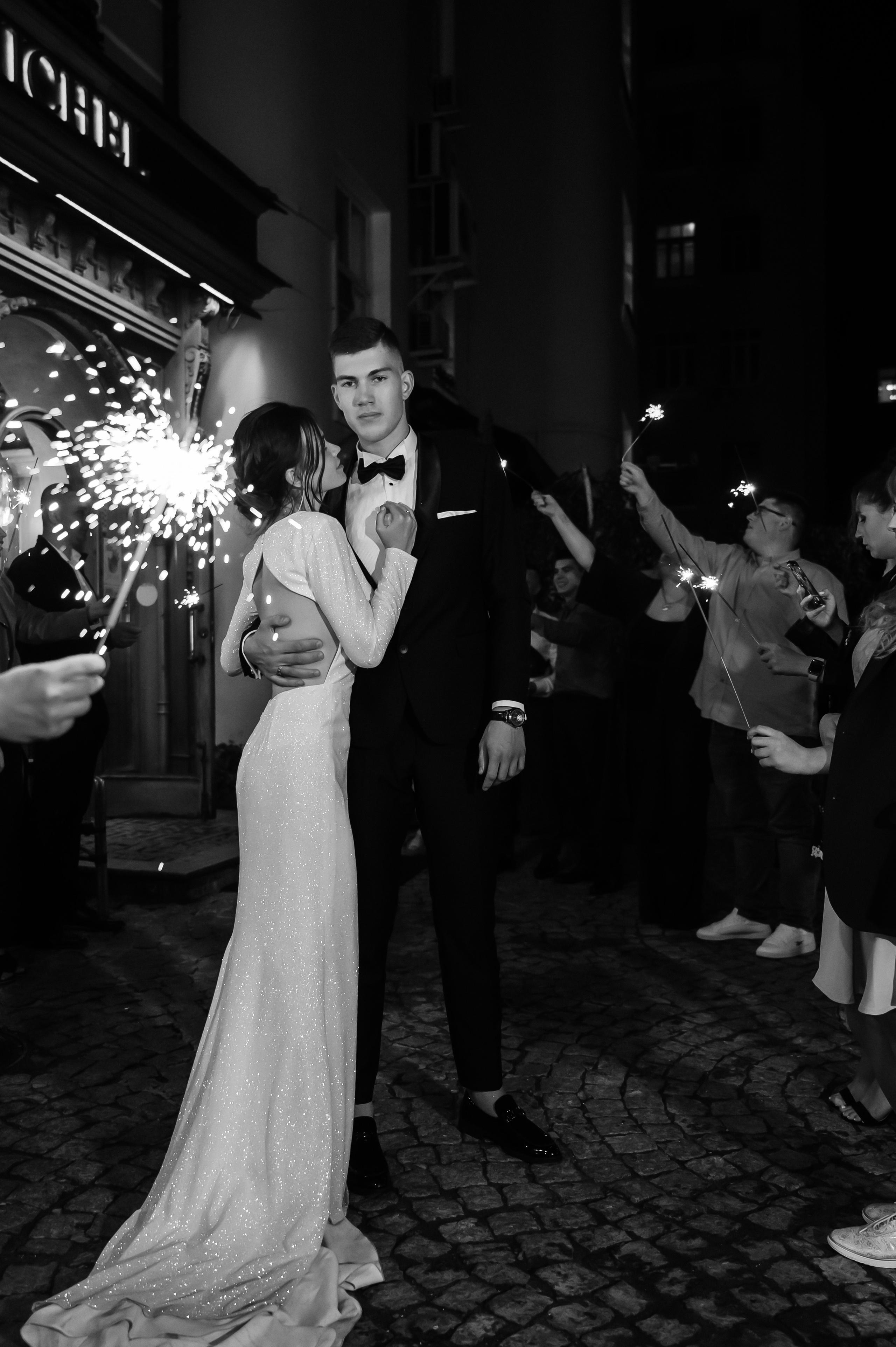 Тома + Антон. Свадебный видеограф и фотограф в Москве Никонова Анна