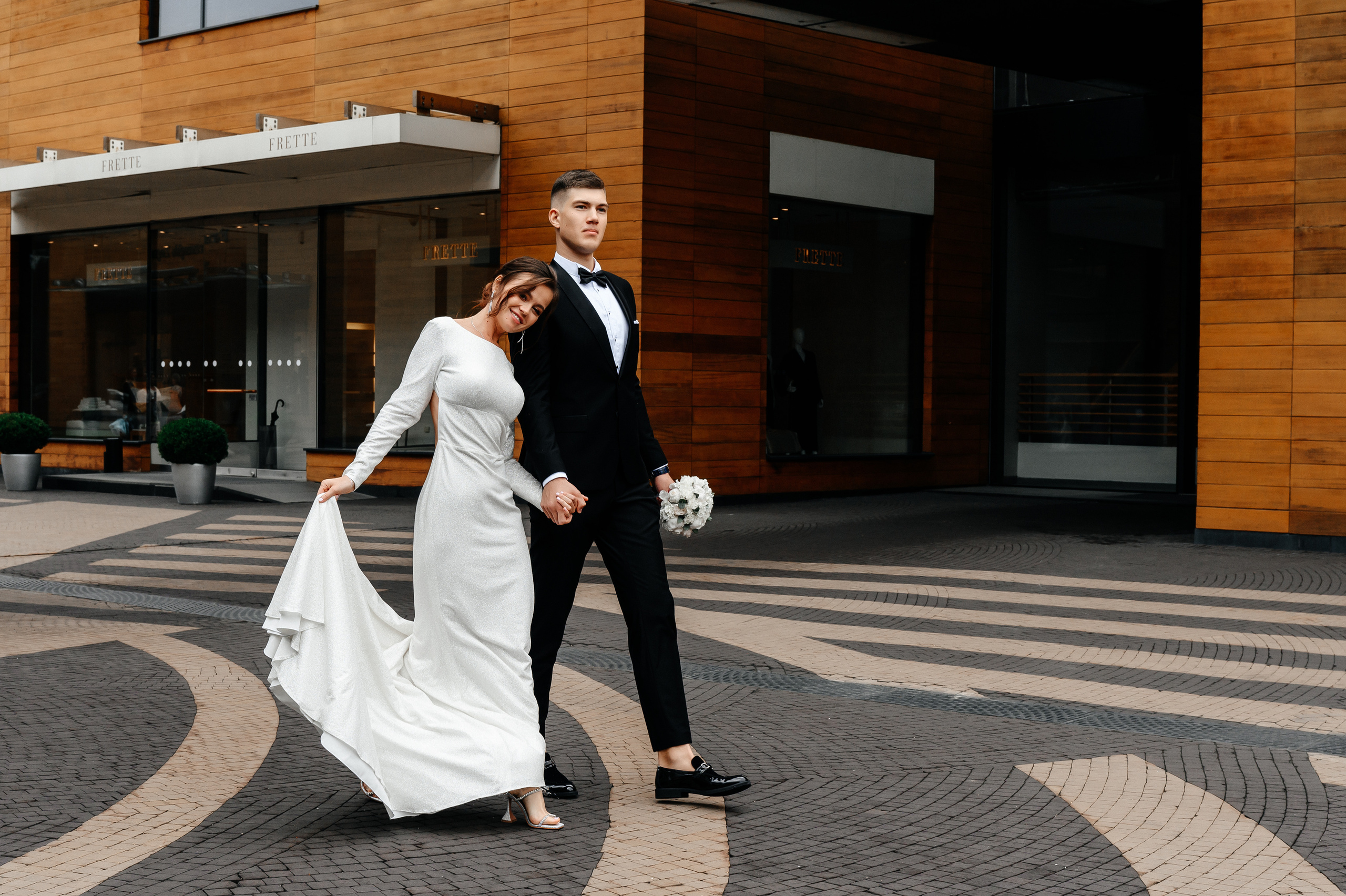 Тома + Антон. Свадебный видеограф и фотограф в Москве Никонова Анна