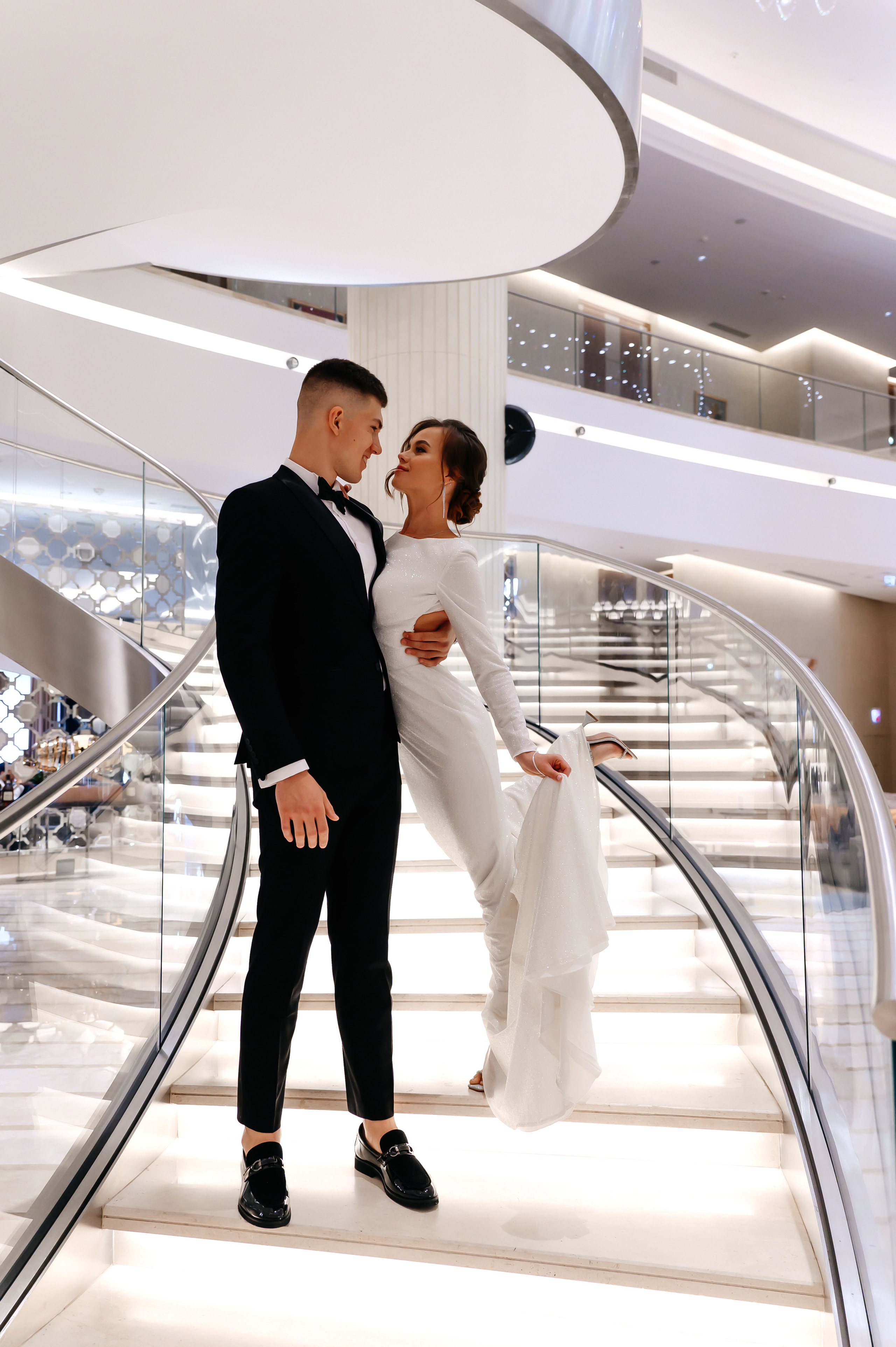 Тома + Антон. Свадебный видеограф и фотограф в Москве Никонова Анна