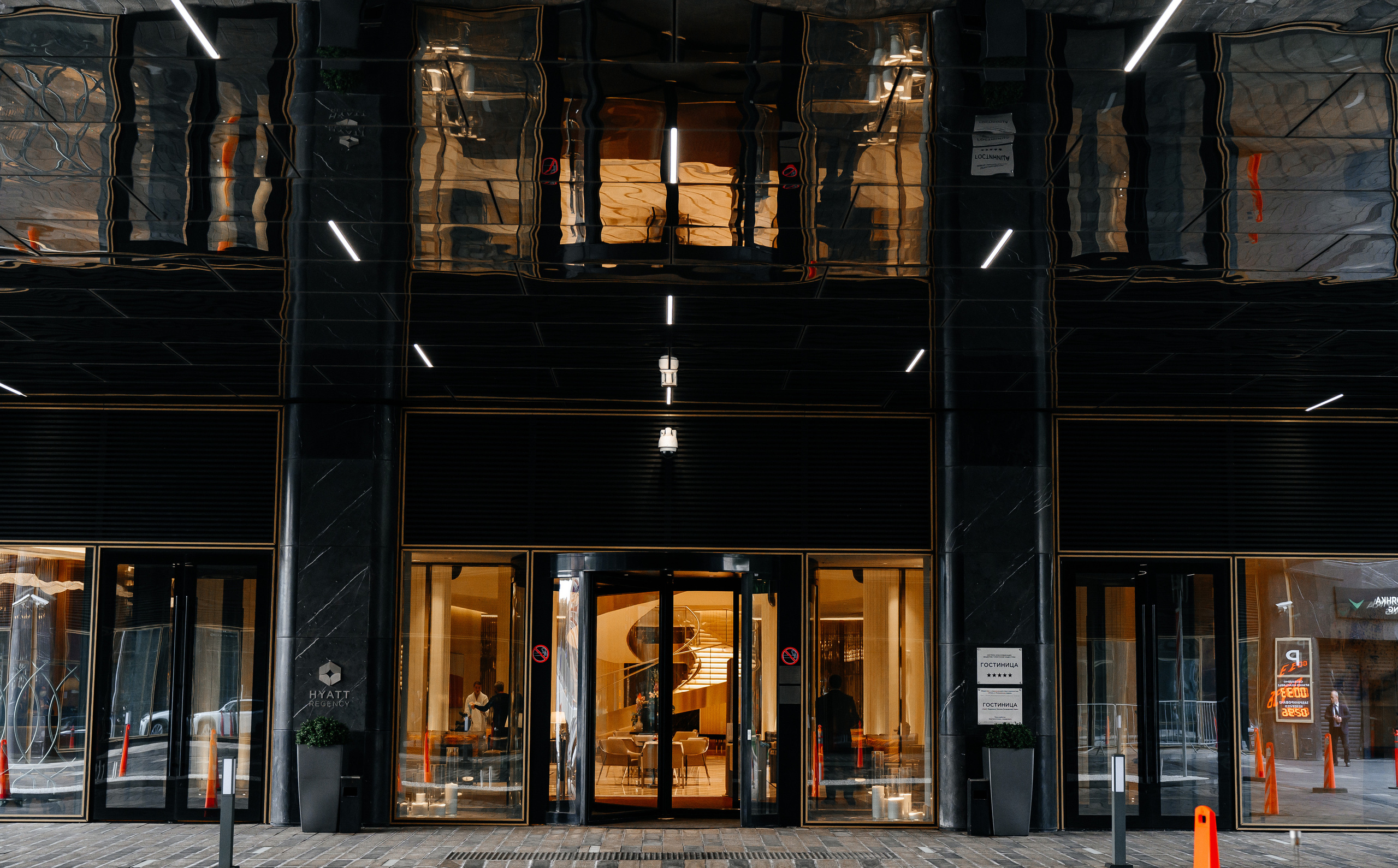 Тома + Антон. Свадебный видеограф и фотограф в Москве Никонова Анна