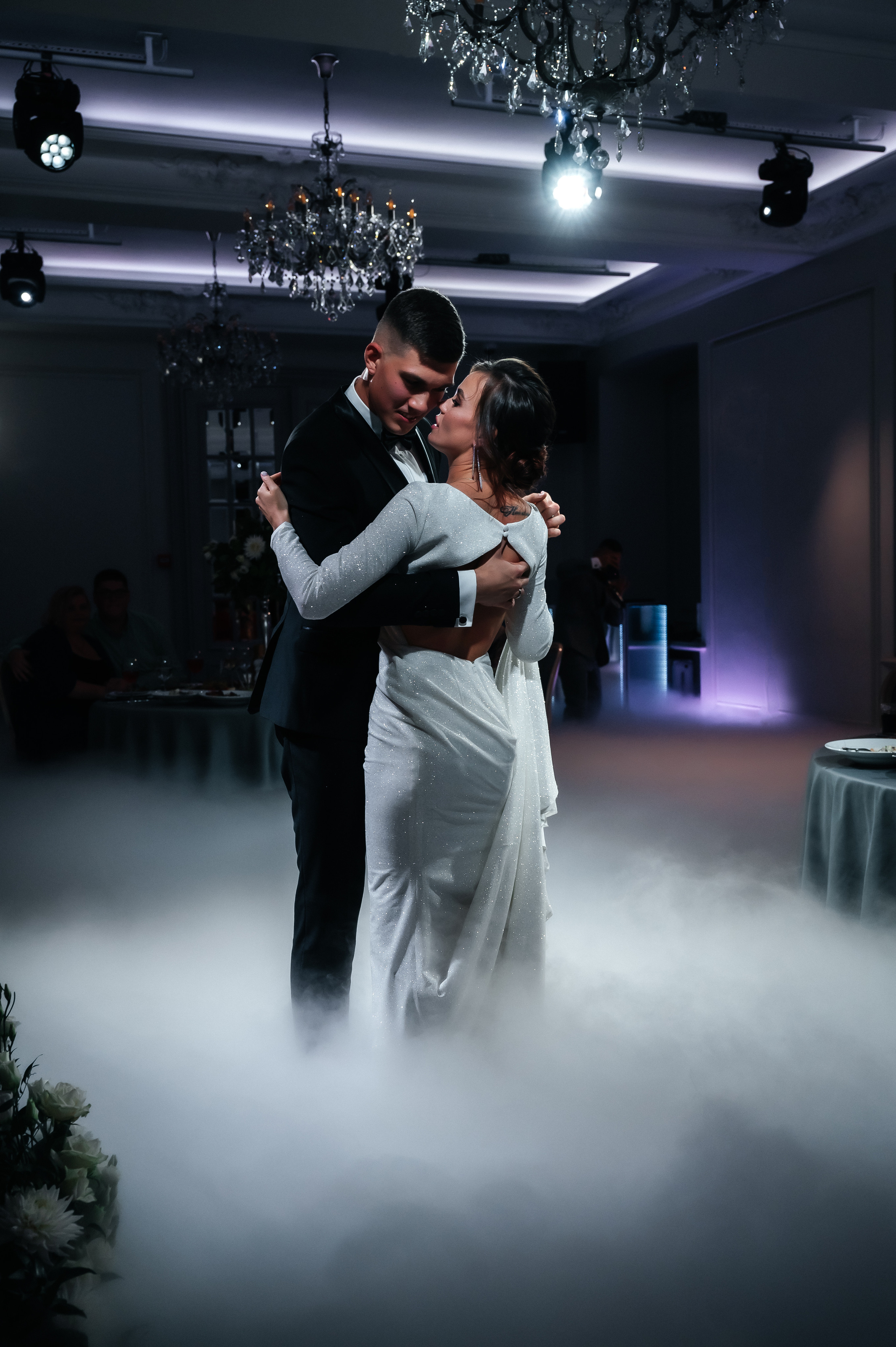 Тома + Антон. Свадебный видеограф и фотограф в Москве Никонова Анна