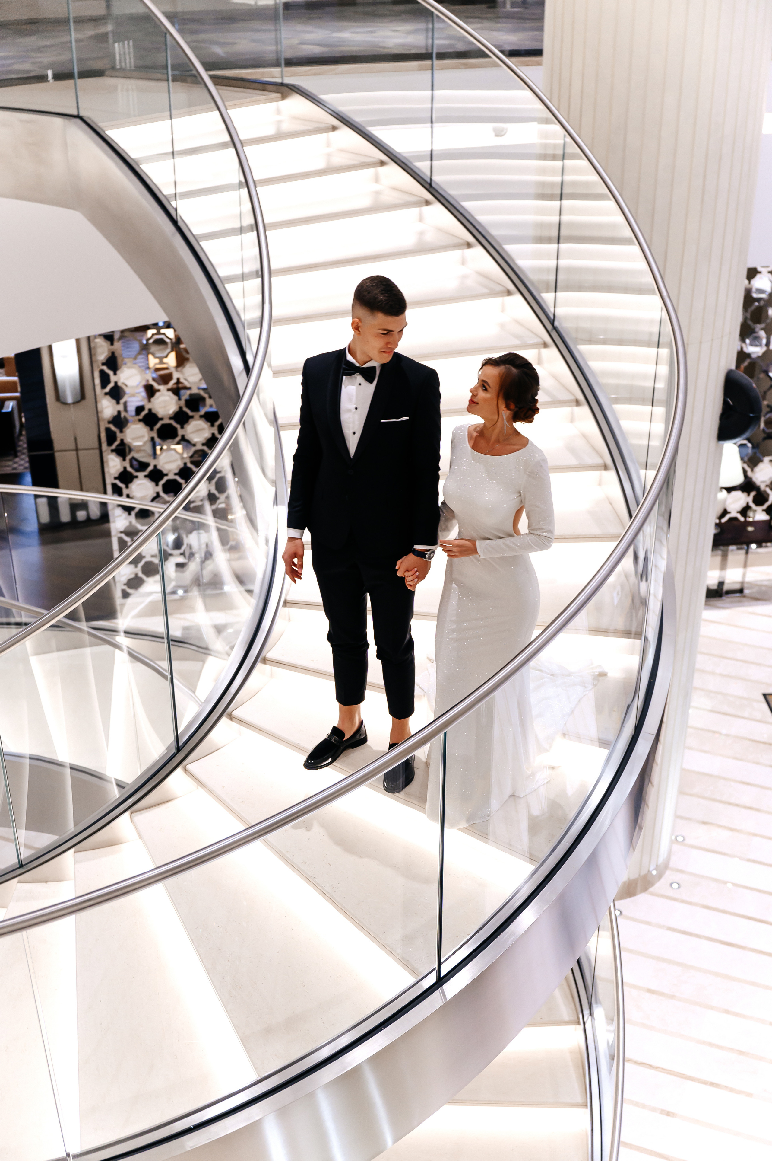 Тома + Антон. Свадебный видеограф и фотограф в Москве Никонова Анна