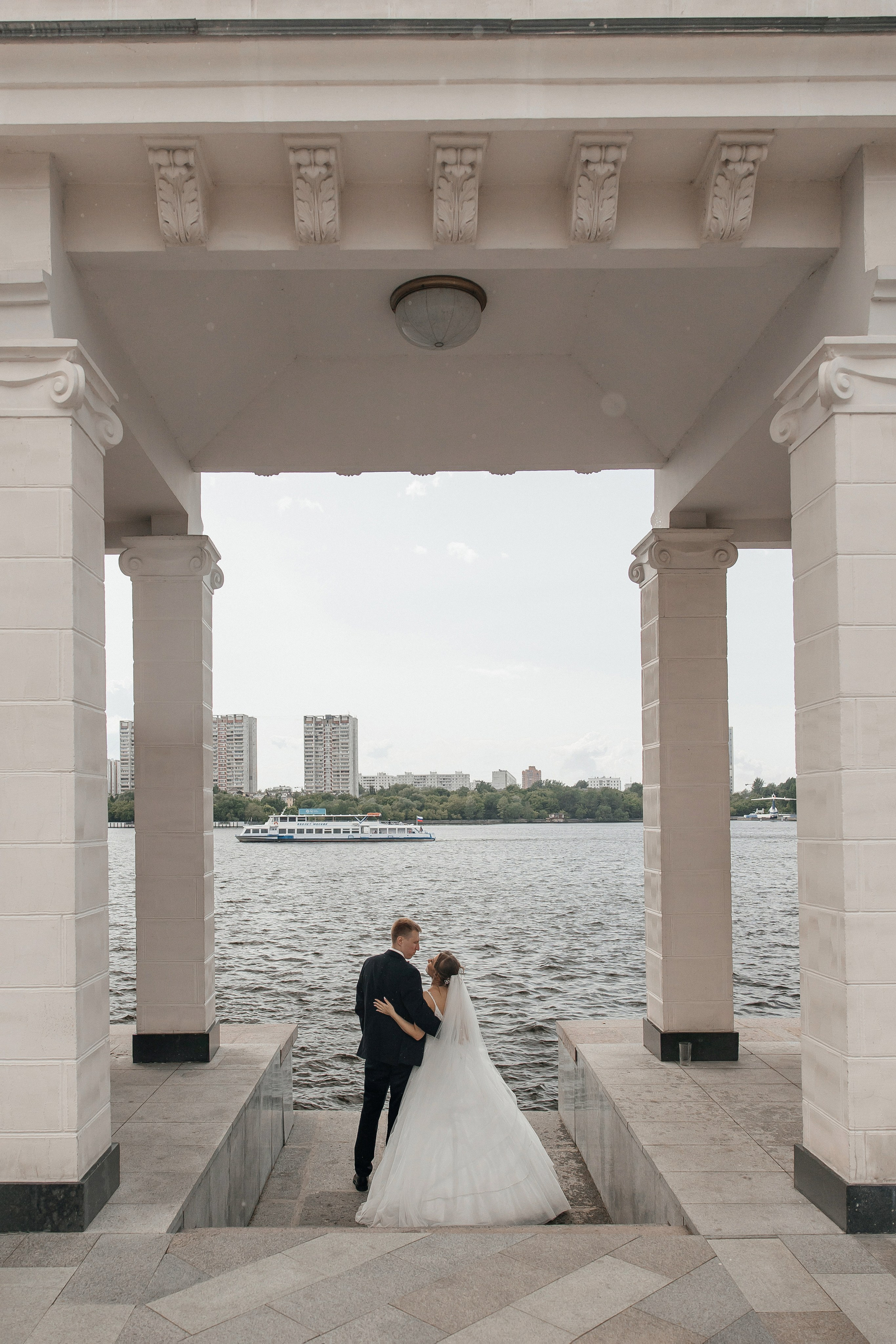 Свадебная фотосессия на Северном речном вокзале