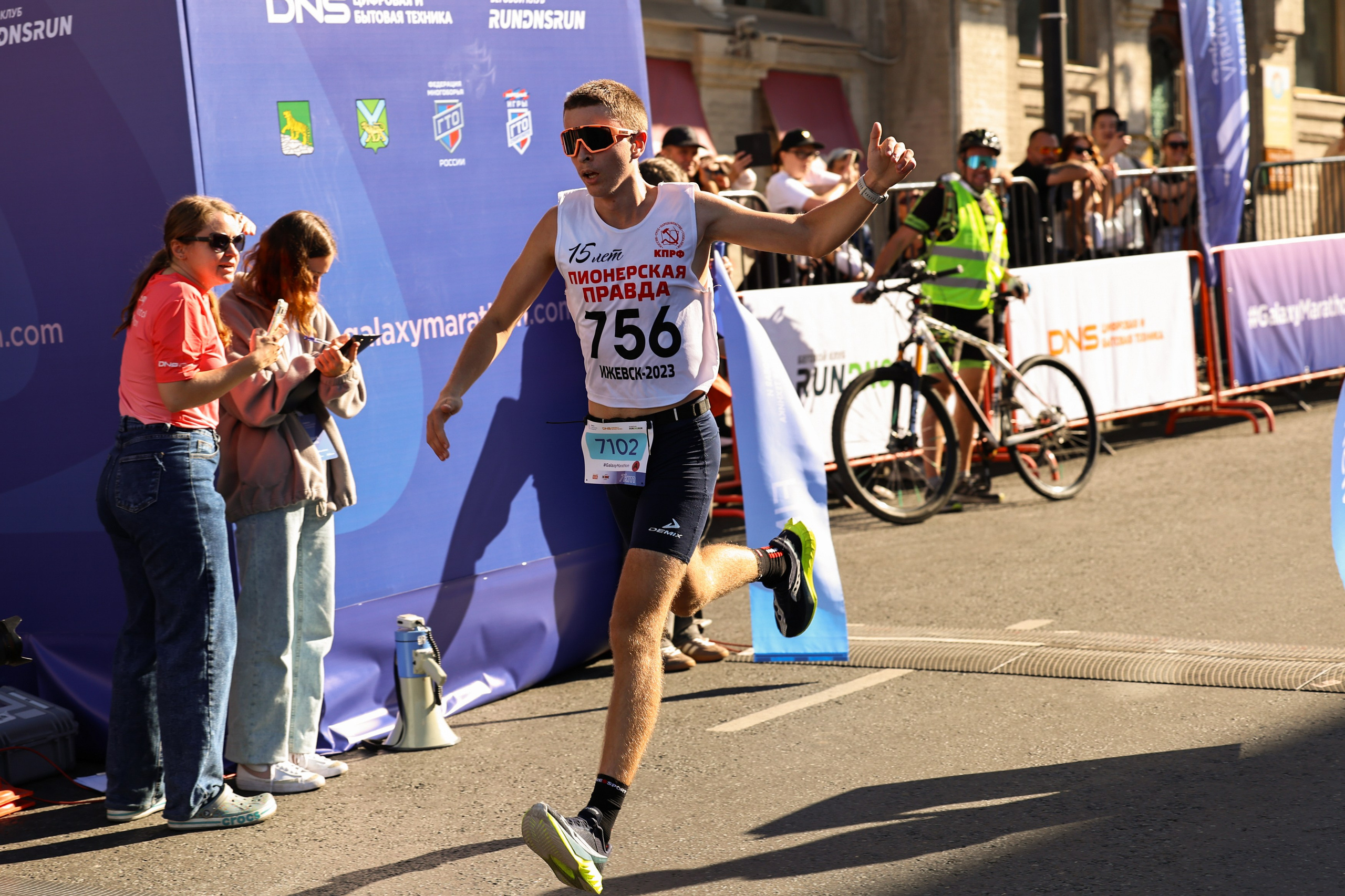 Репортажная фотосъемка во Владивостоке. Портретный, свадебный, репортажный фотограф во Владивостоке Юлиана Джули Фокс