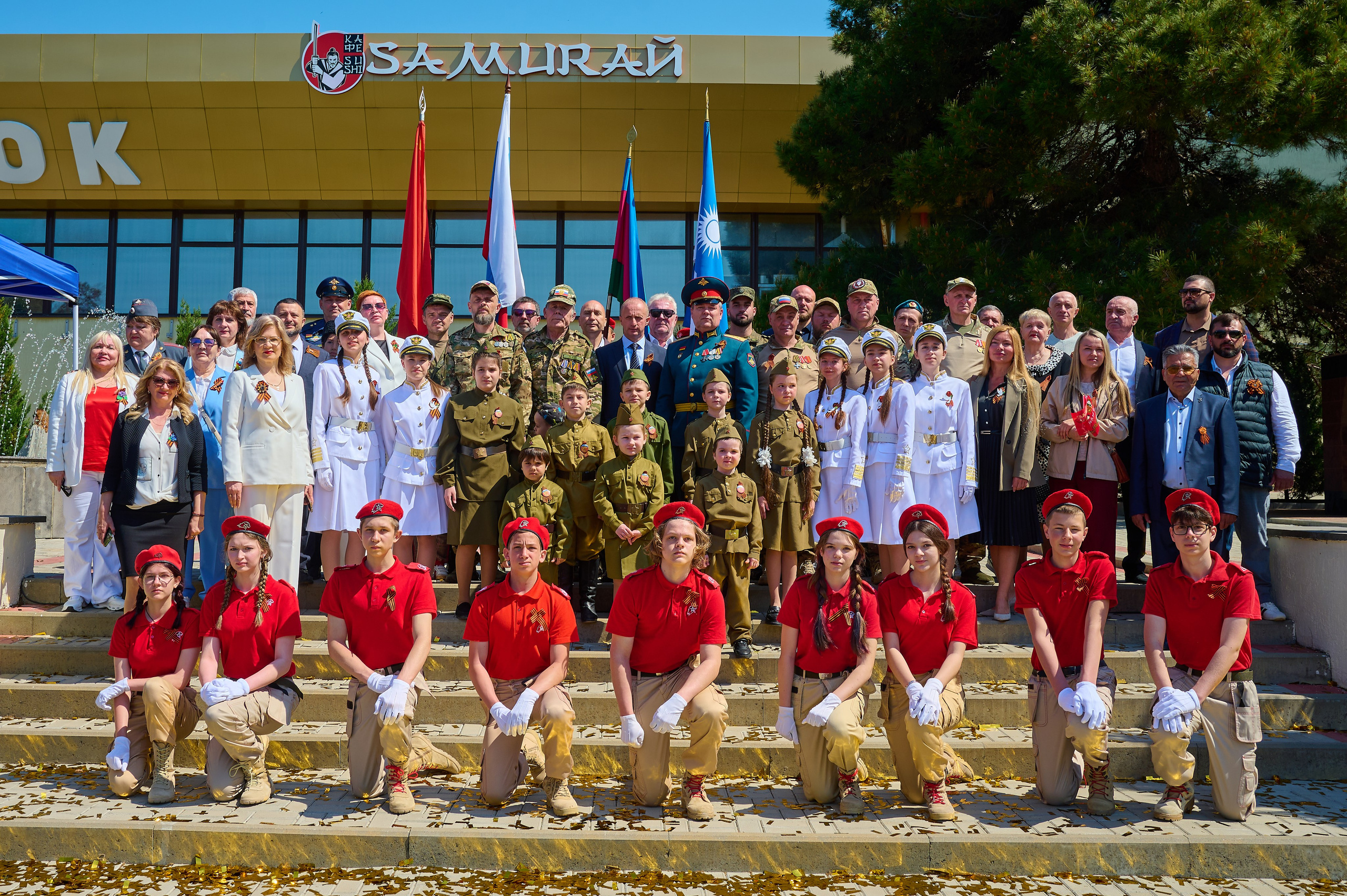 Митинг (мая в Кабардинке. Жизнь курорта Кабардинка в фотографиях