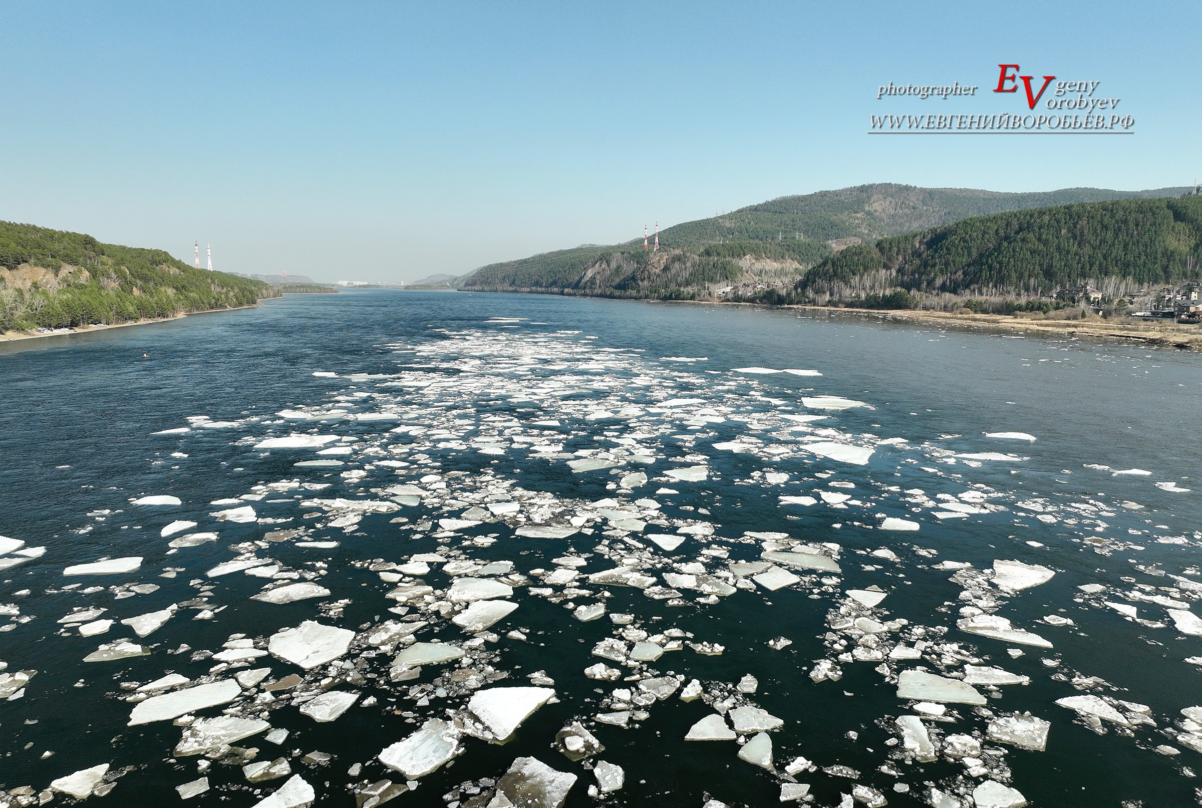 Ледоход на Енисее село Овсянка скала Голубка Караульный бык фото путешествие индивидуальные Экскурсии Красноярск