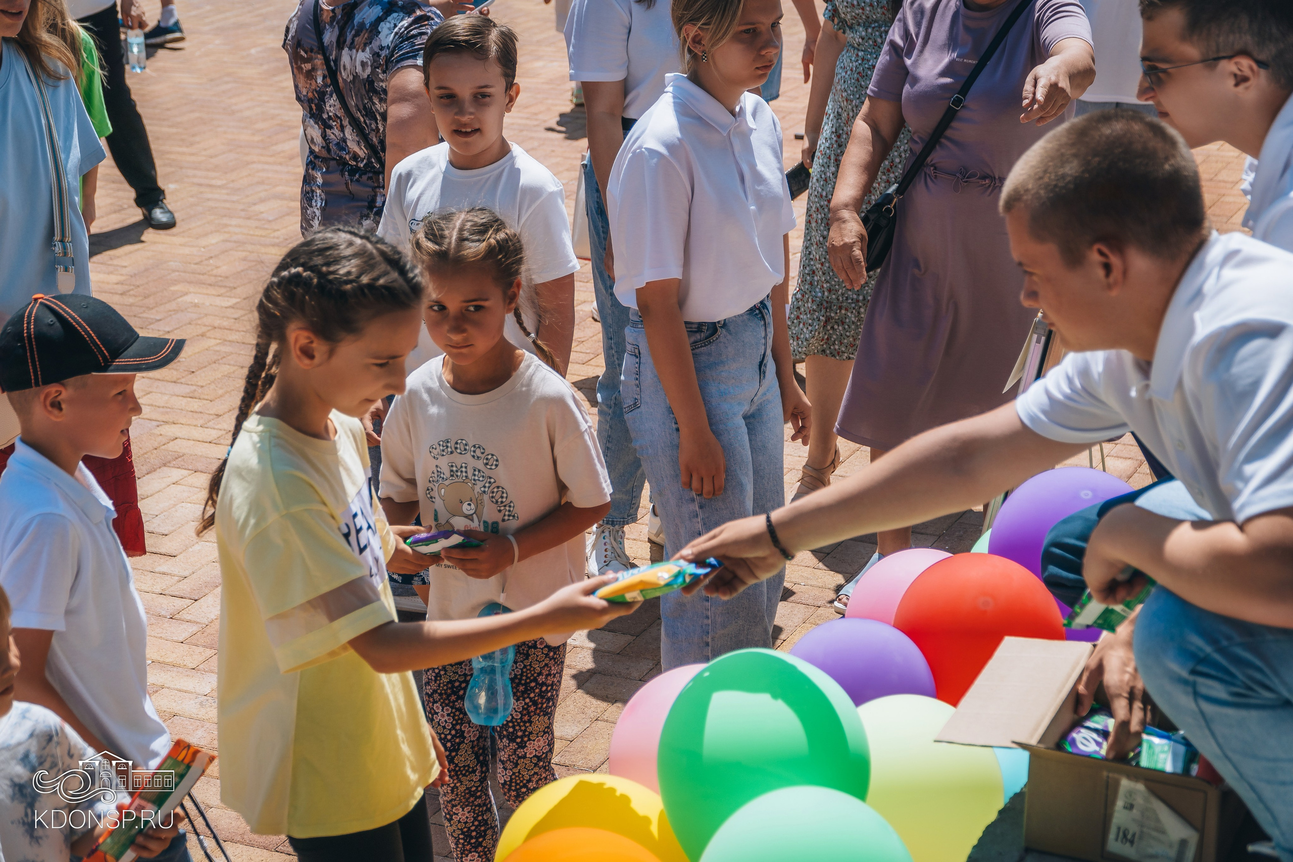 Должны смеяться дети. Новотитаровский Дом культуры