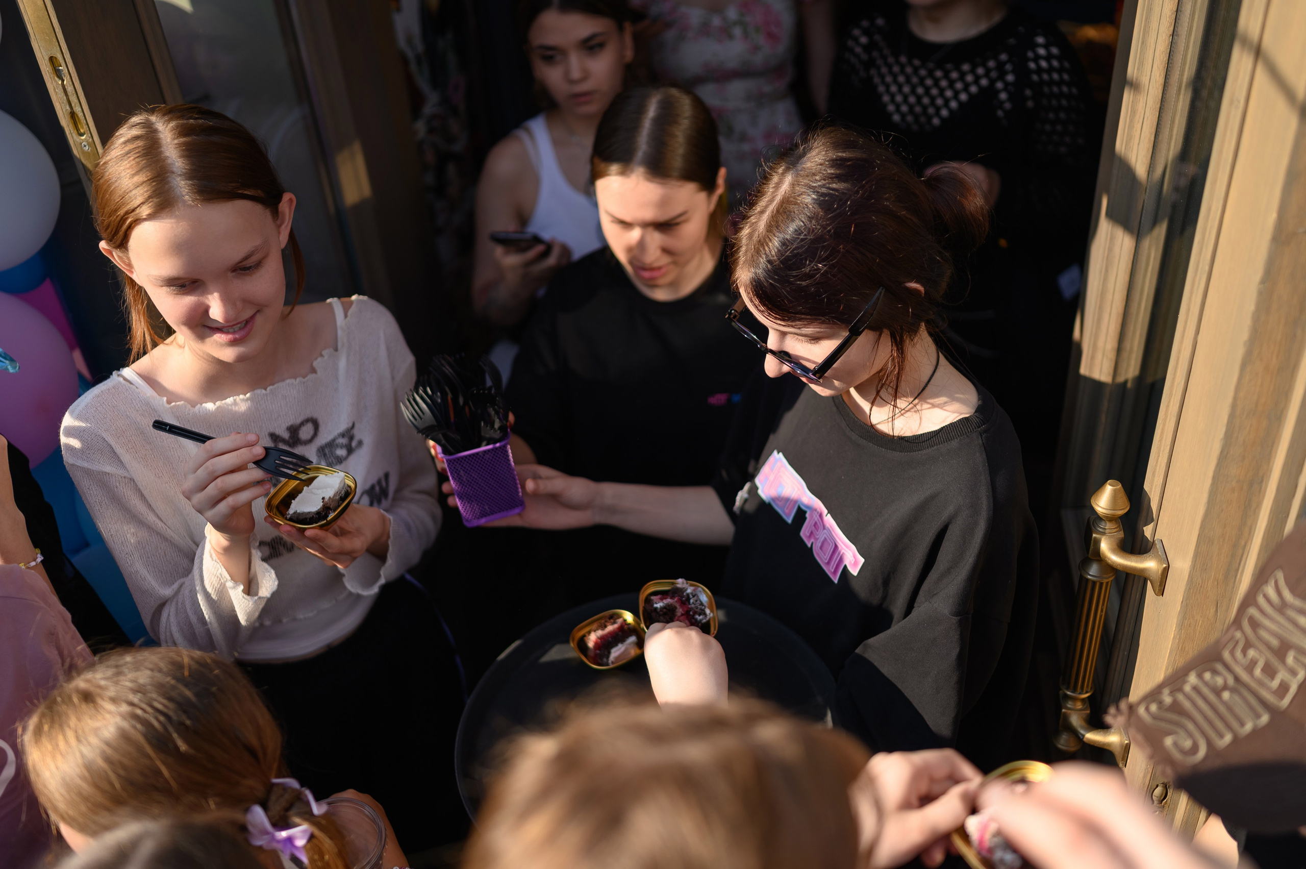 Фотосъёмка дня рождения ресторана корейского стритфуда «HOT POT» в Казани