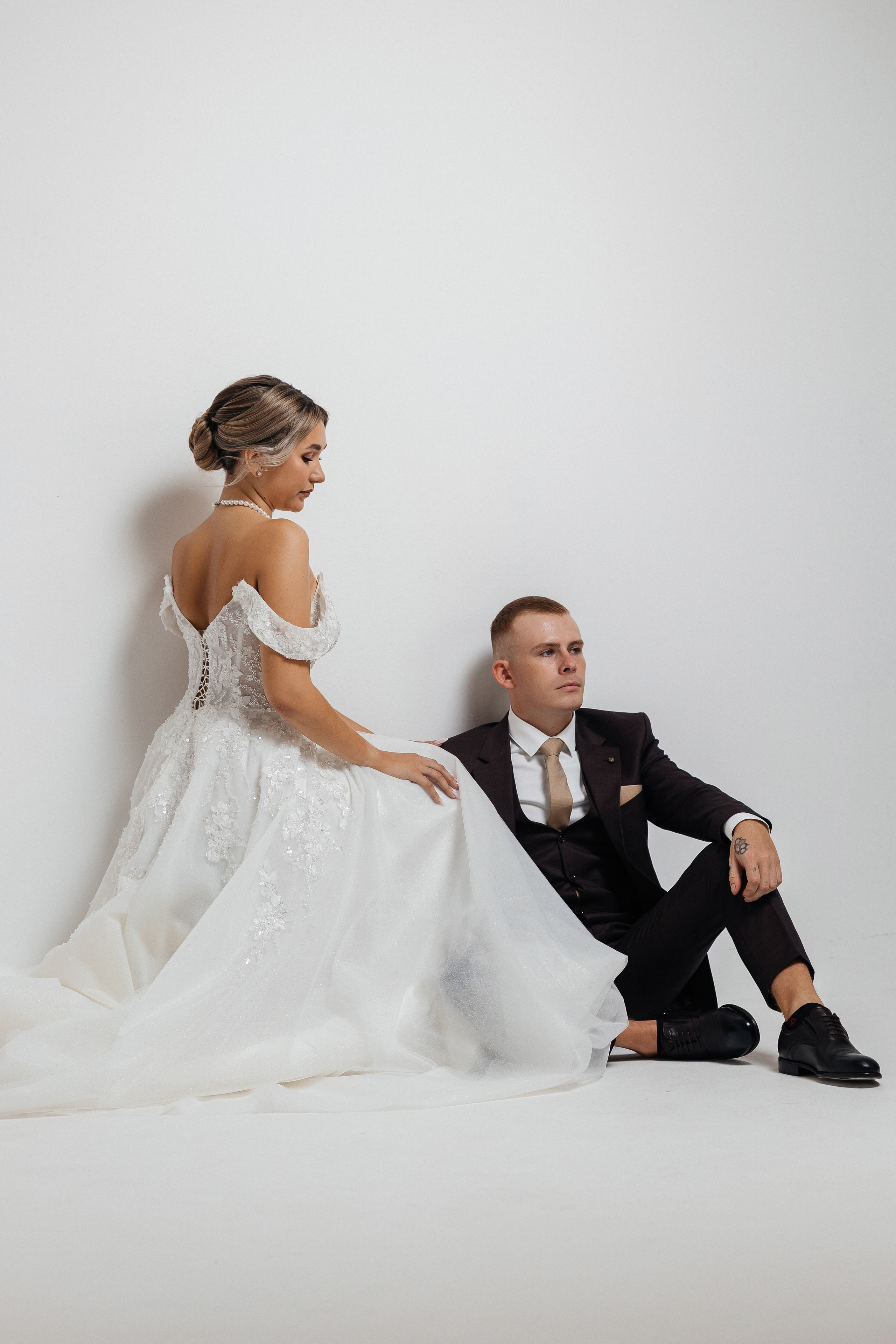 Красивая летняя свадьба в шатре. Олег Сверчков | Свадебный фотограф Вологда