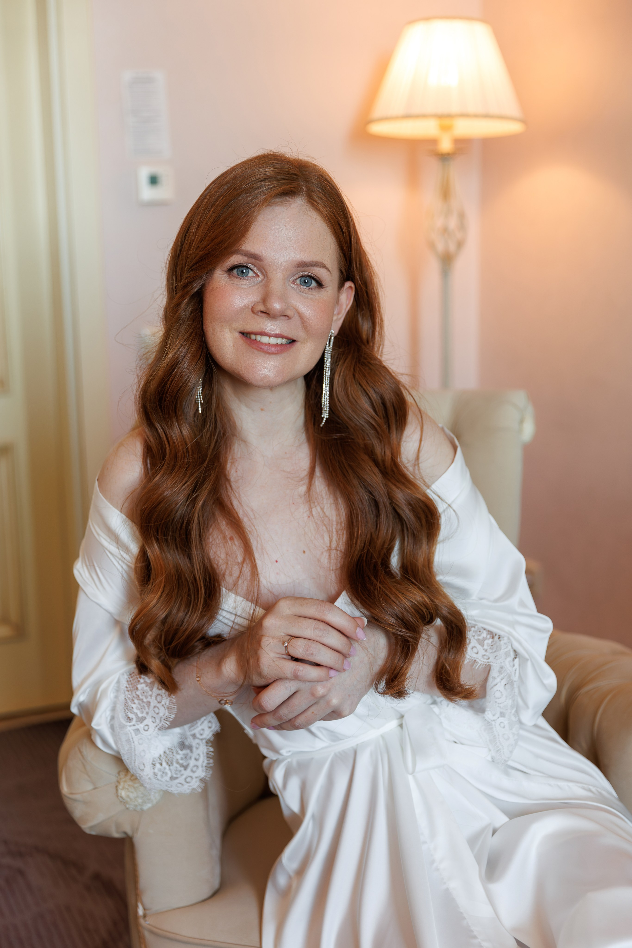 Свадебная фотосессия и сборы в отеле Милан (м. Домодедовская). Свадебный фотограф Москва и МО Сергей Киржаев