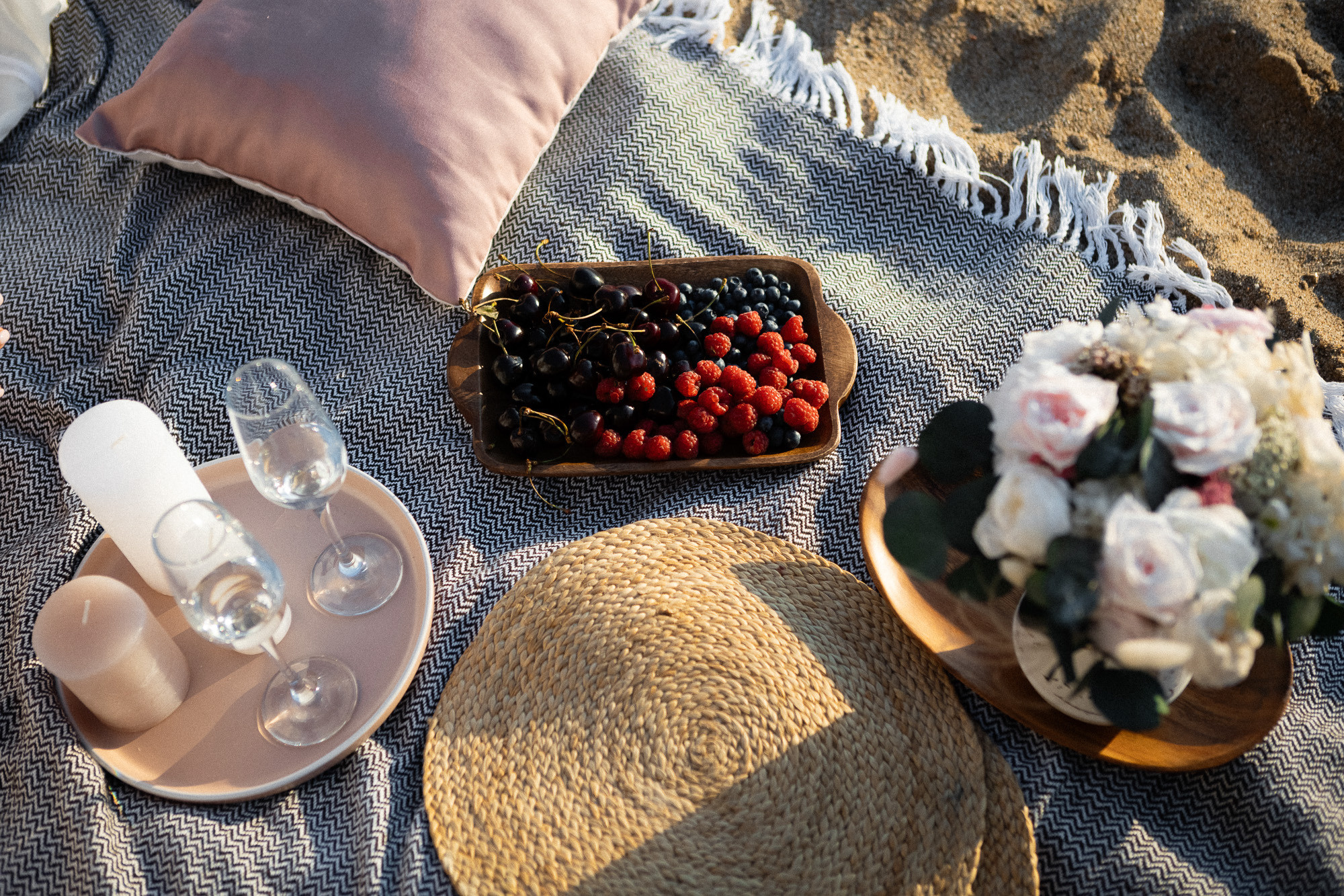 Женя и Настя - Лавстори на западном берегу Крыма в Орловке и Каче. Свадебный фотограф, фотосъемка в Крыму, Севастополе, Симферополе, Ялте