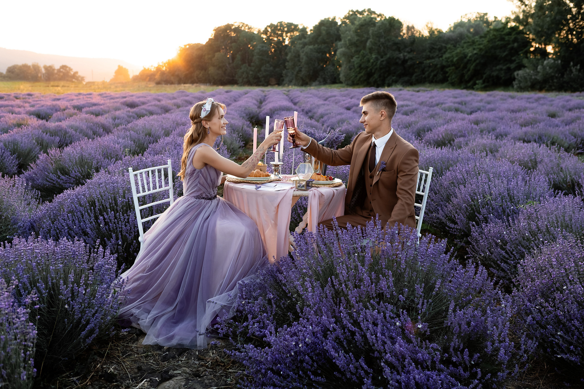 Вадим и Катя - свадебная выездная церемония и фотосессия в лаванде. Свадебный фотограф, фотосъемка в Крыму, Севастополе, Симферополе, Ялте