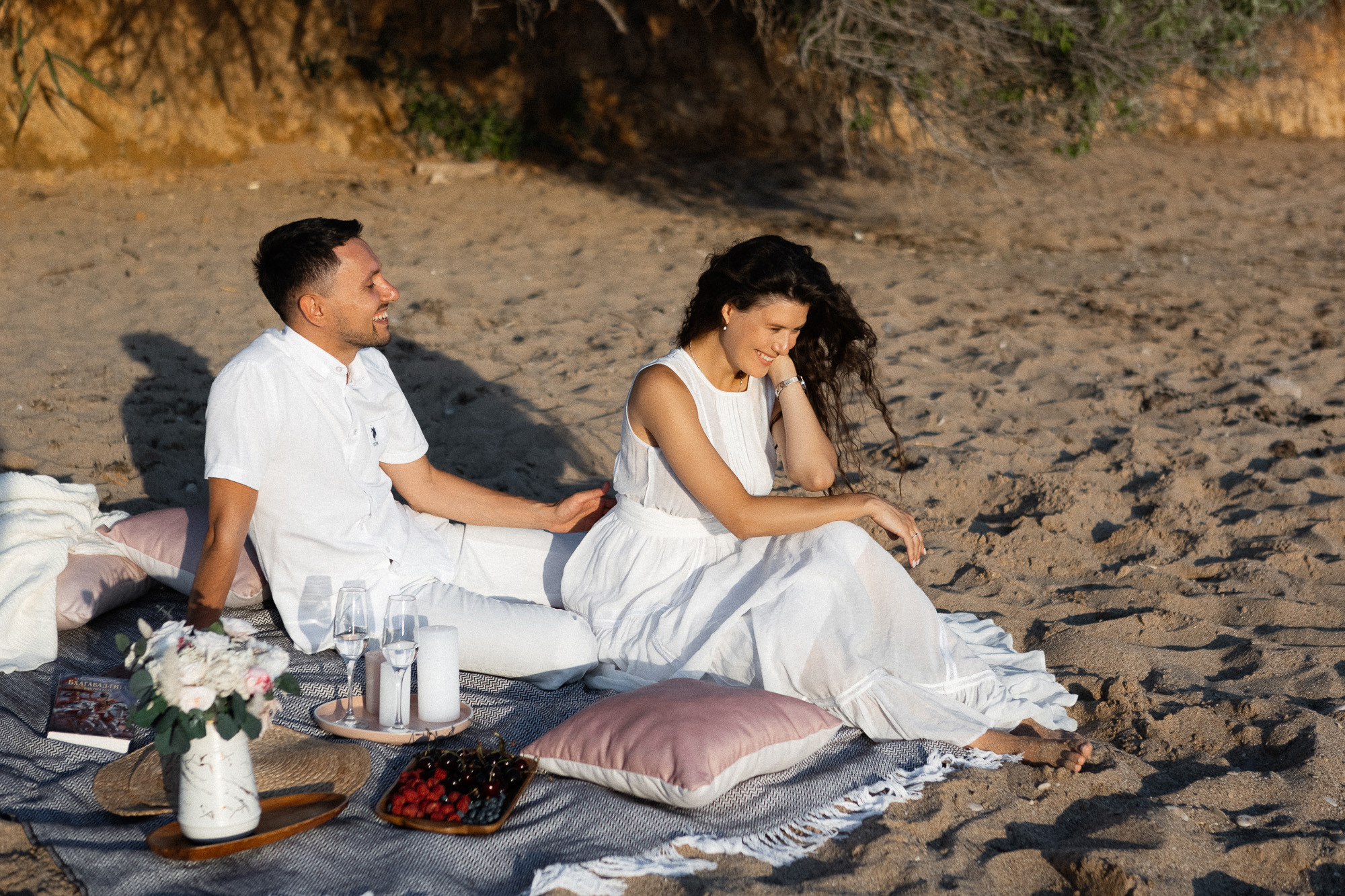 Женя и Настя - Лавстори на западном берегу Крыма в Орловке и Каче. Свадебный фотограф, фотосъемка в Крыму, Севастополе, Симферополе, Ялте