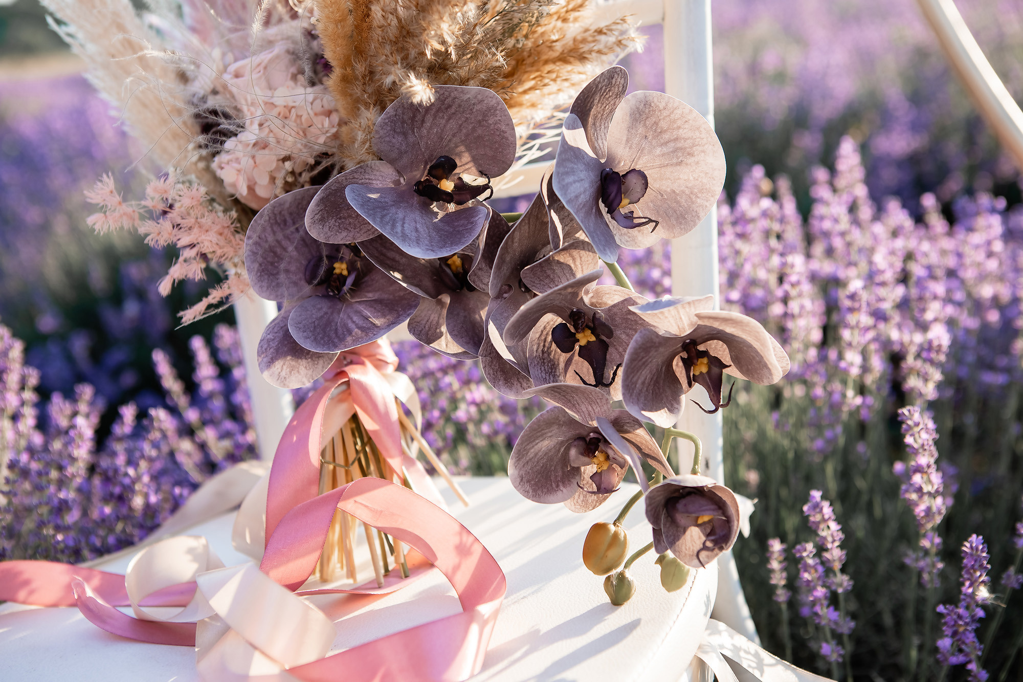 Вадим и Катя - свадебная выездная церемония и фотосессия в лаванде. Свадебный фотограф, фотосъемка в Крыму, Севастополе, Симферополе, Ялте